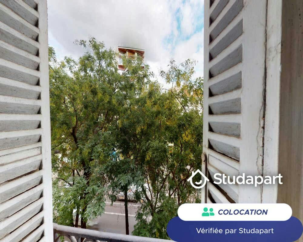 Private room for rent on Boulevard de Magenta, Paris - Plus