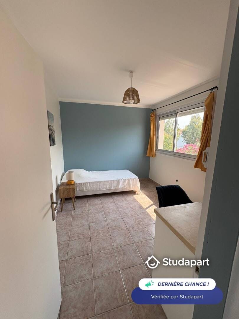 Квартира за оренду для 1 600 EUR на місяць у La Roche-sur-Yon, Rue des Robretières