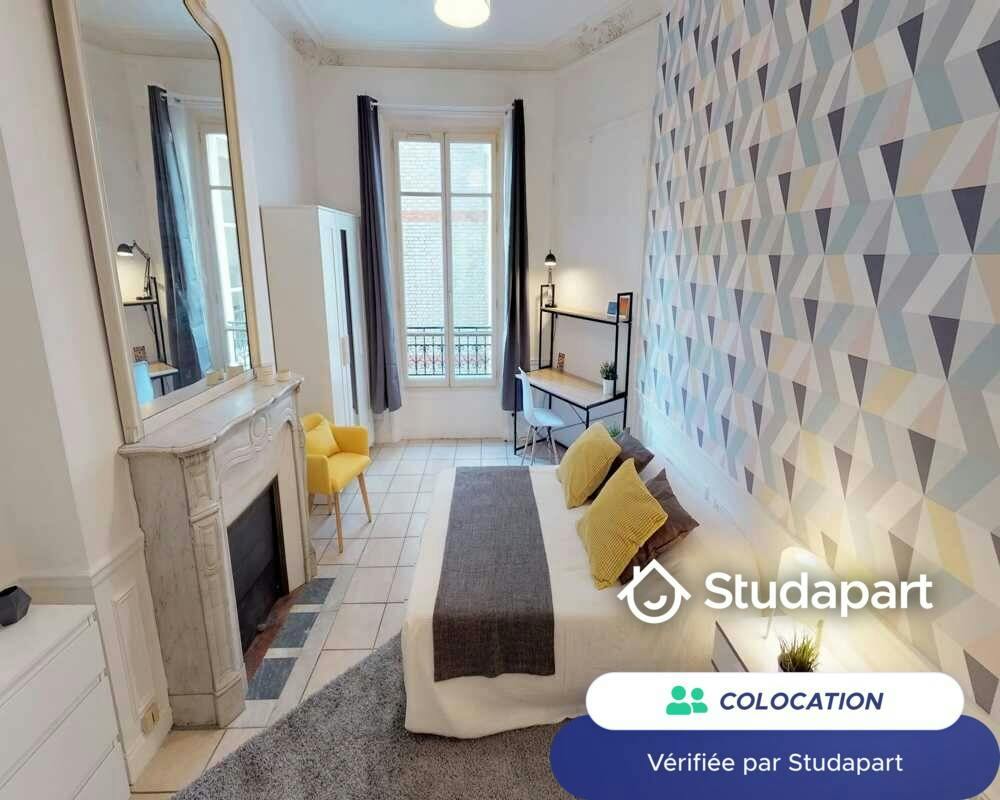 Pièce à Paris