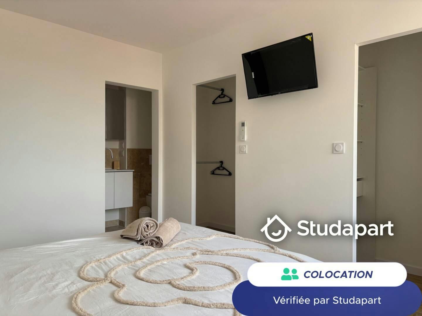 Habitación privada en alquiler por 650 € al mes en Mimet, Les Rampauds