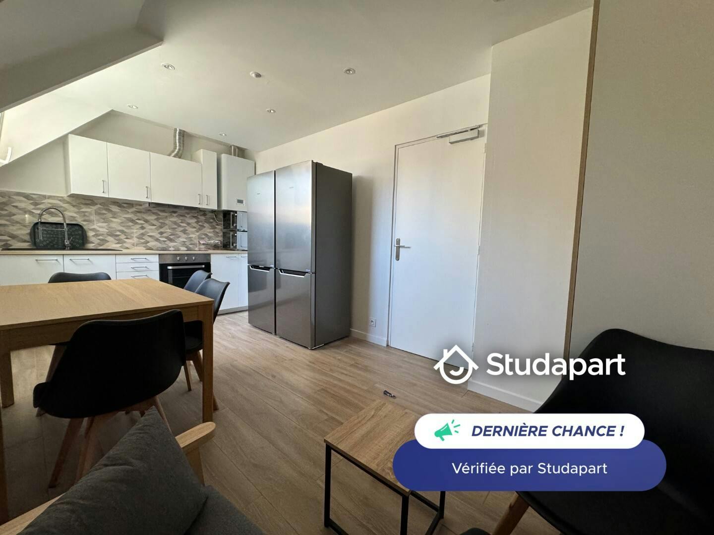 Mieszkanie do wynajęcia za 550 € miesięcznie w mieście Mantes-la-Jolie, Place Saint-Maclou