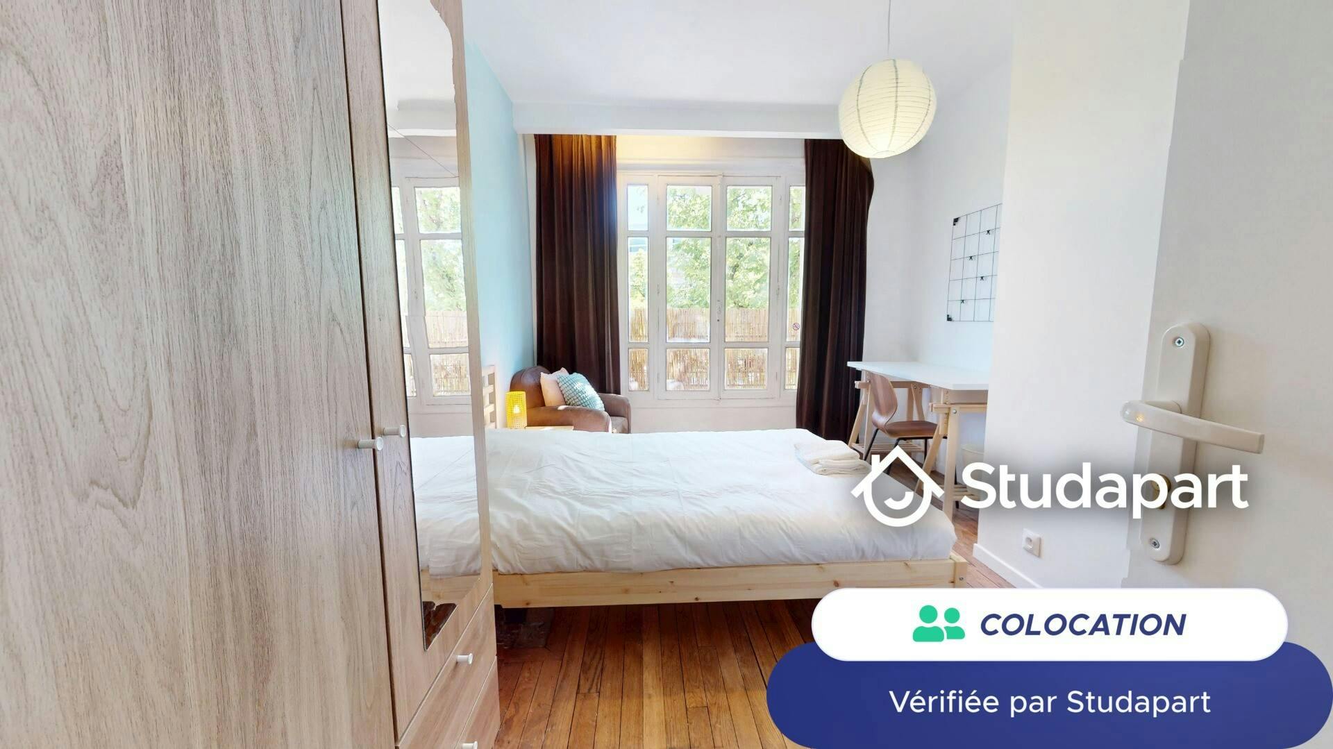 Private room for rent on Boulevard Victor, Paris - Vue 4