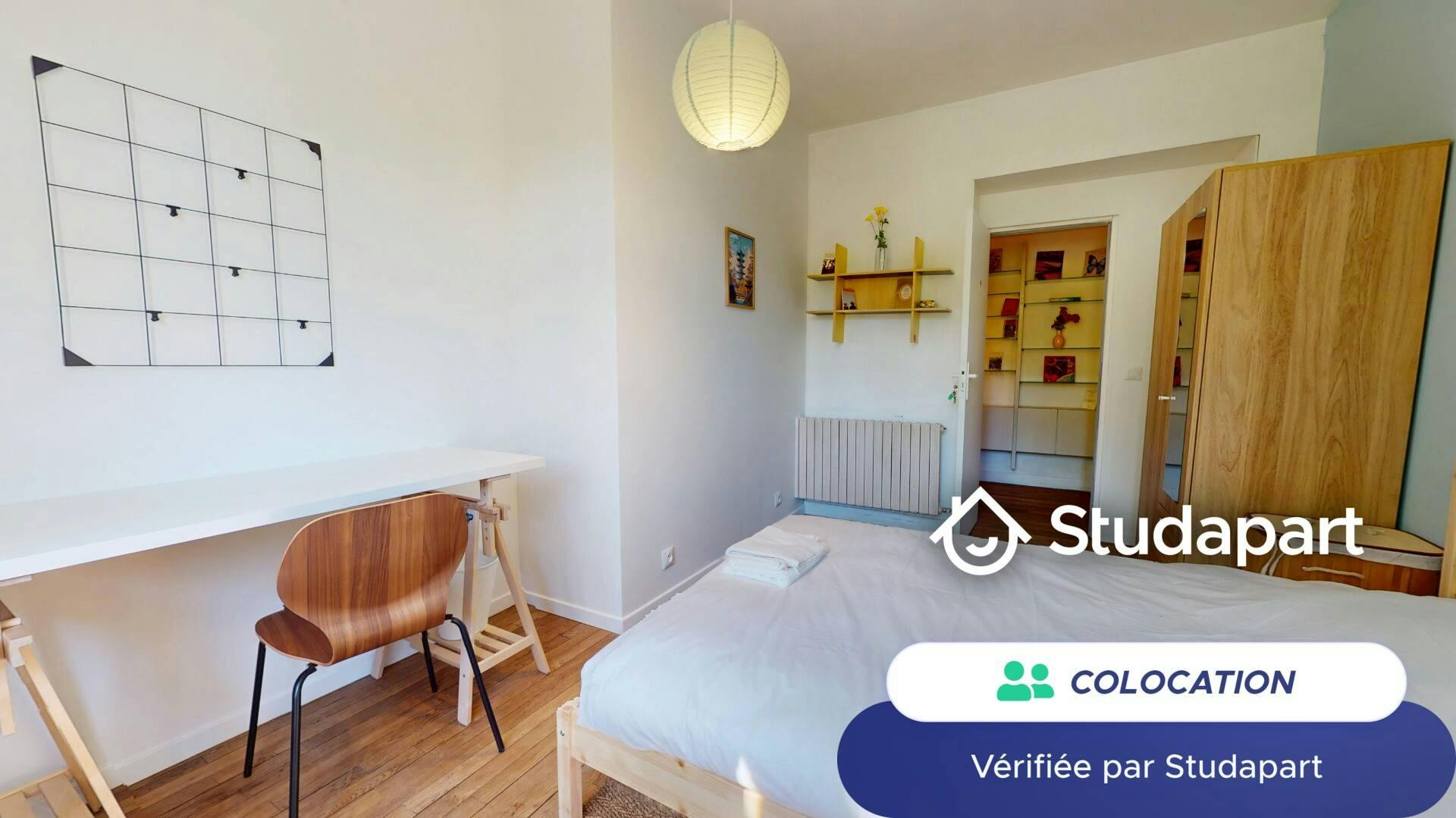 Private room for rent on Boulevard Victor, Paris - Plus