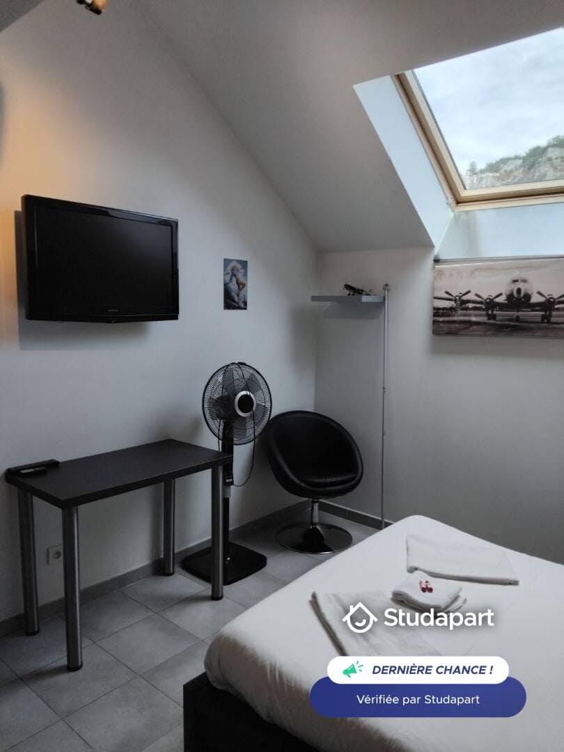 Apartment for rent for €596 per month in Grenoble, Rue Marcel Deprez