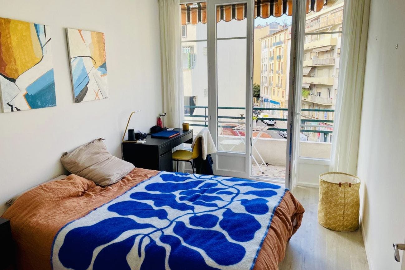 Cameră privată de închiriat pentru 700 EUR pe lună în Nice, Rue Châteauneuf