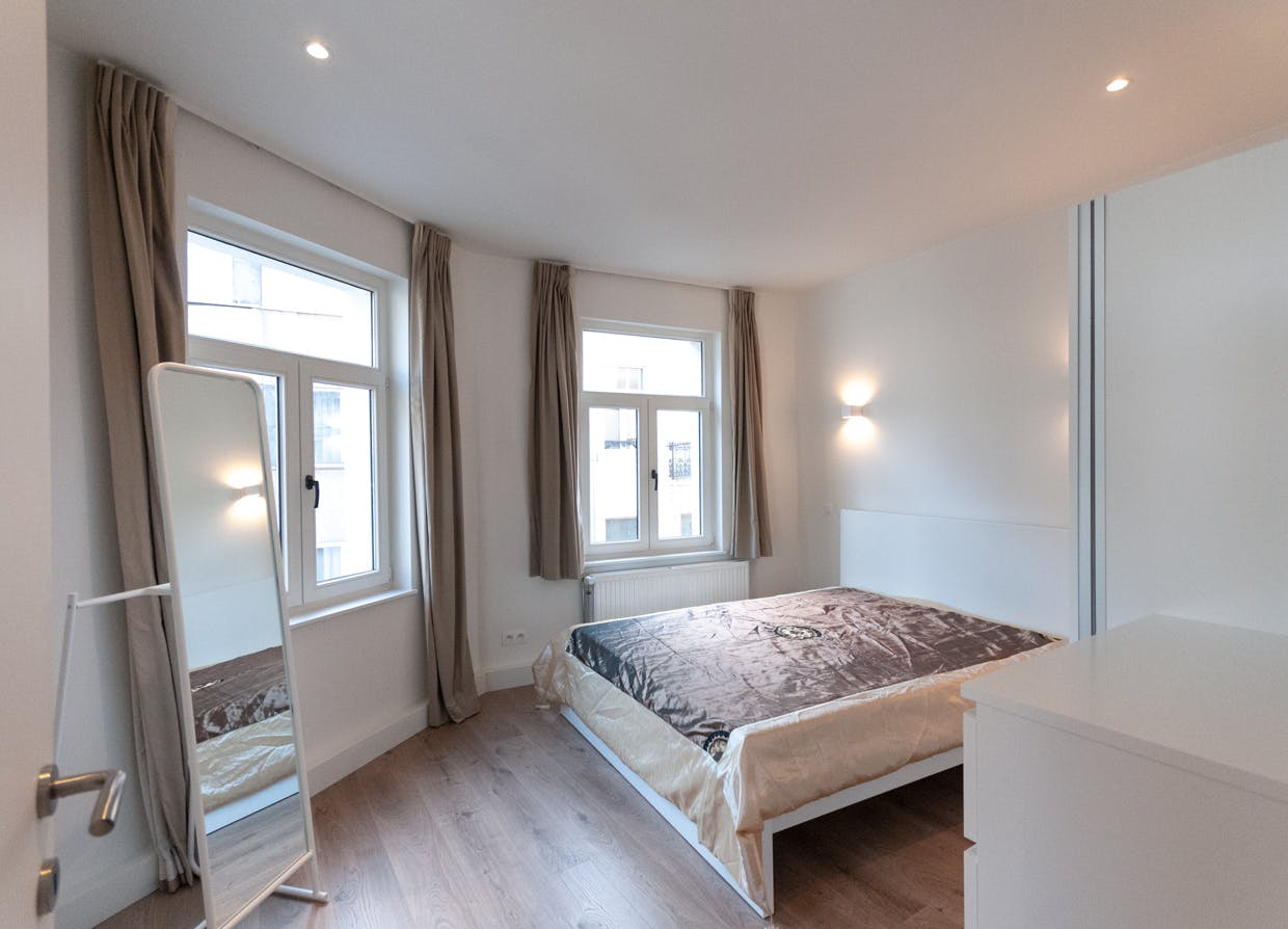 Apartment for rent for €1,450 per month in Ixelles, Rue des Drapiers