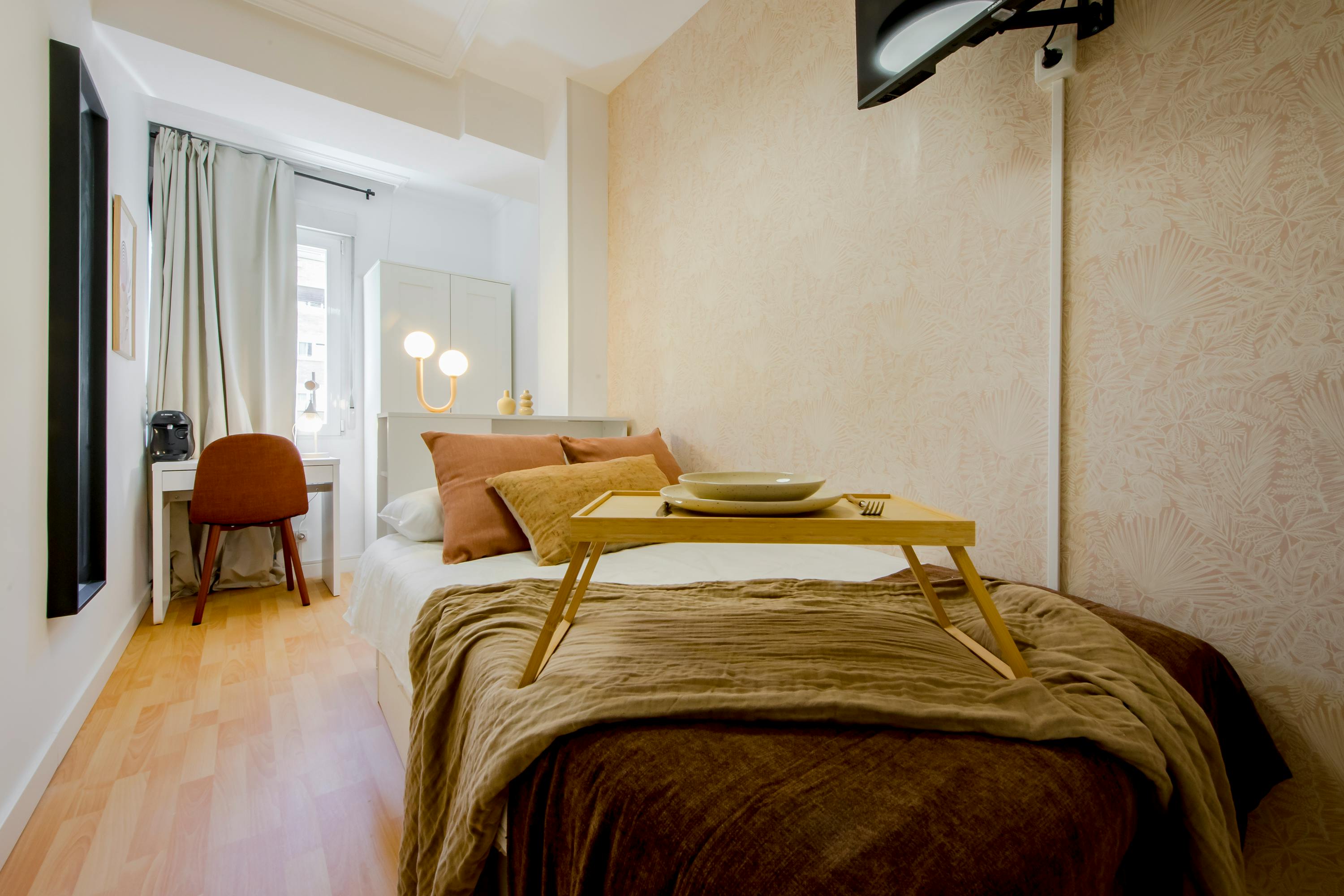 Private room for rent for €520 per month in Madrid, Calle de Biarritz