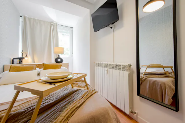 Private room in Calle de Biarritz, Madrid (1706691) room image 2