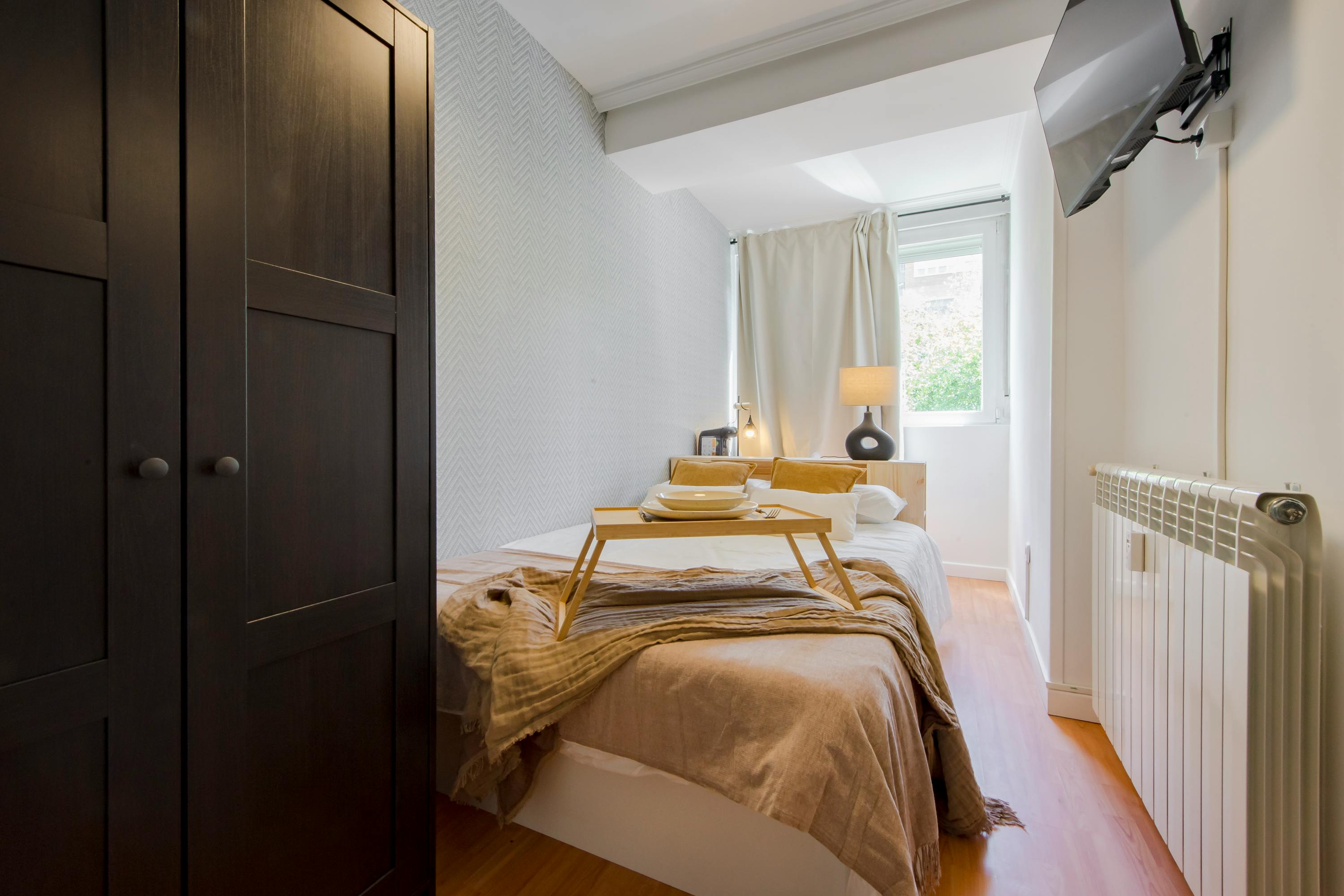 Calle de Biarritz, Madrid preview