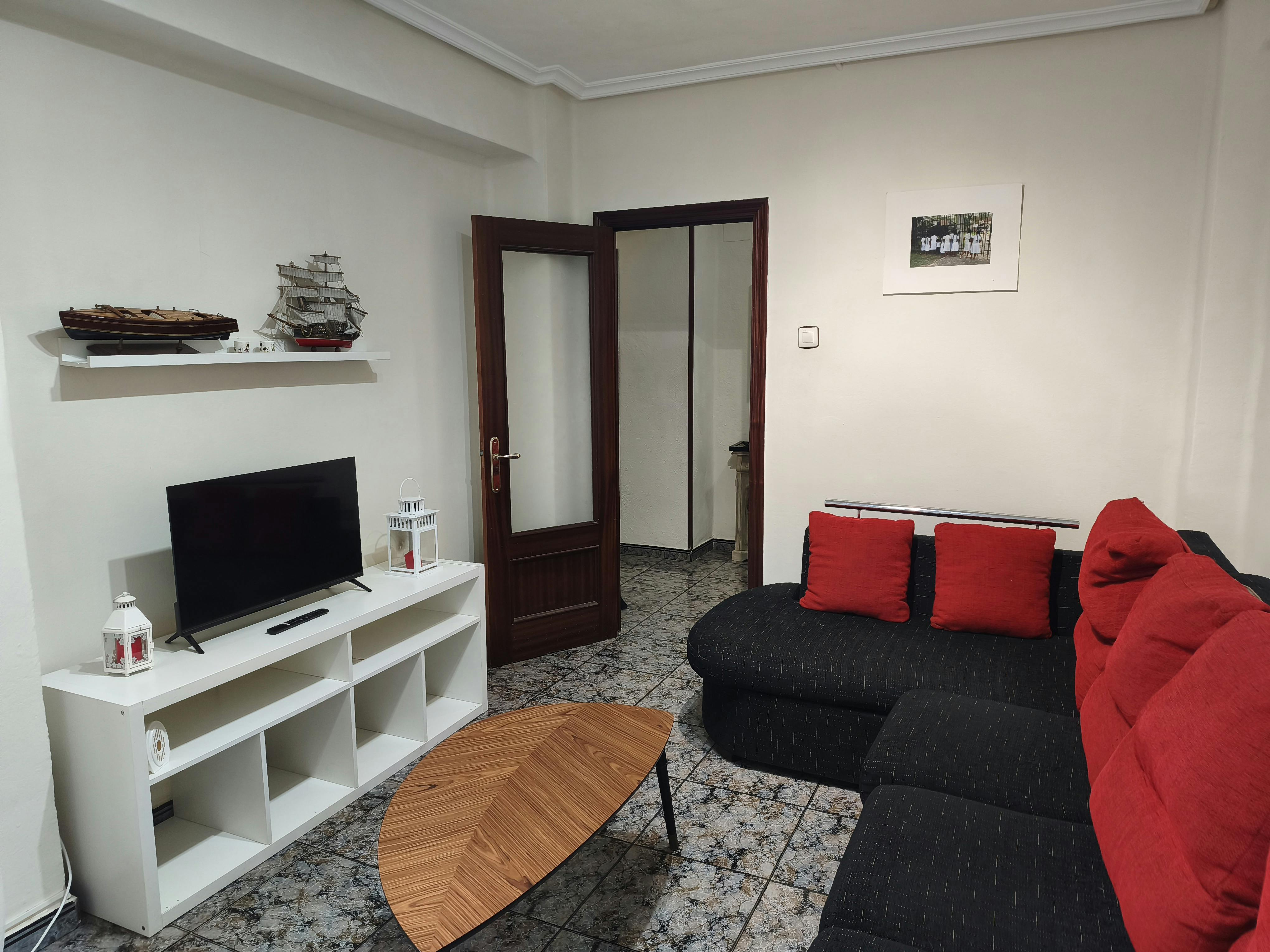 Appartamento in affitto a 1200 € al mese a Avilés, Calle Palacio Valdés