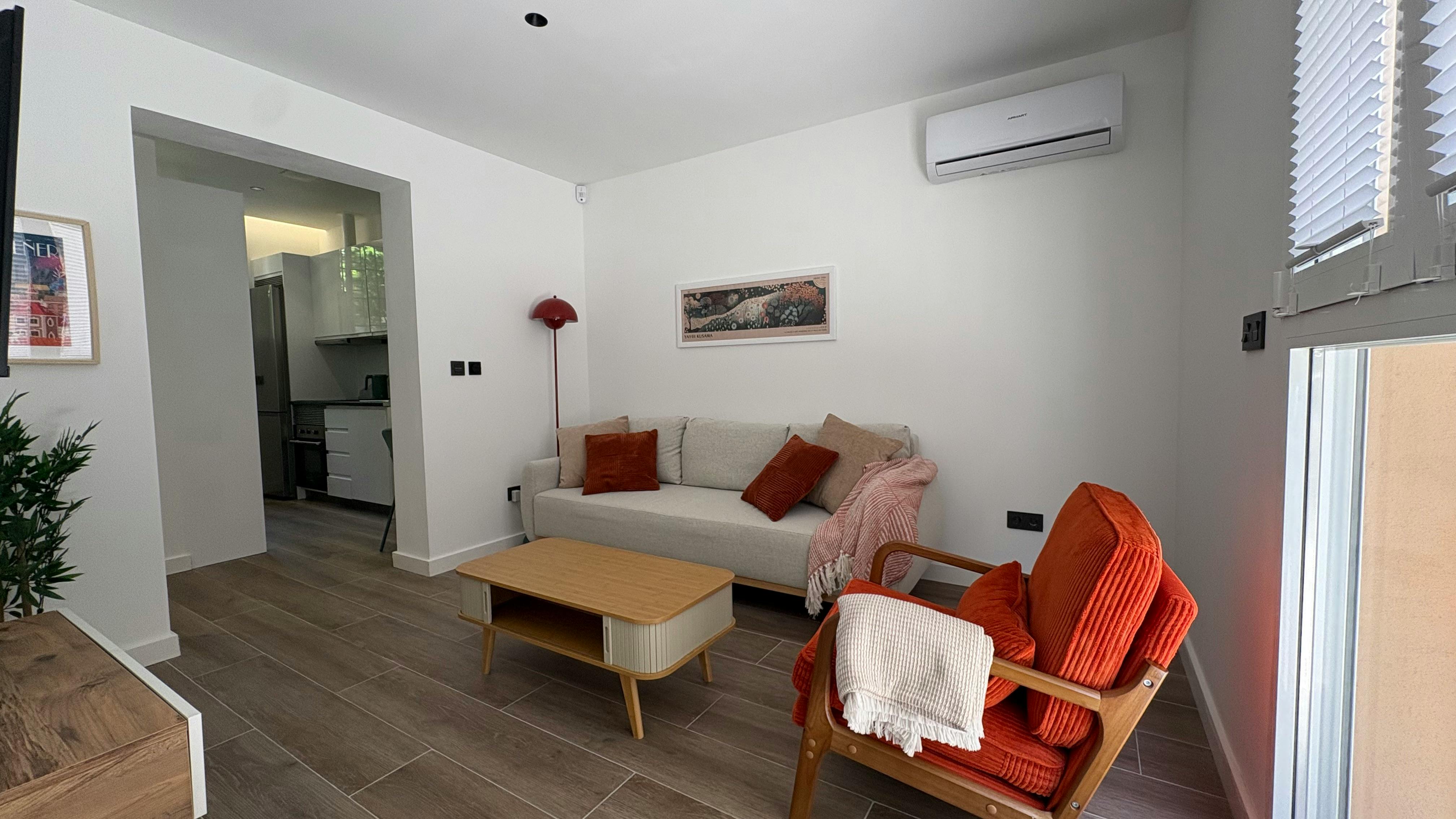 Apartment for rent for €1,700 per month in Madrid, Calle de Siena