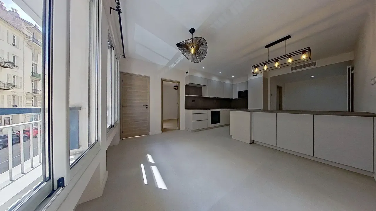4-Bedroom Apartment in Rue Beaumont, Nice (1707075) ROOM 1