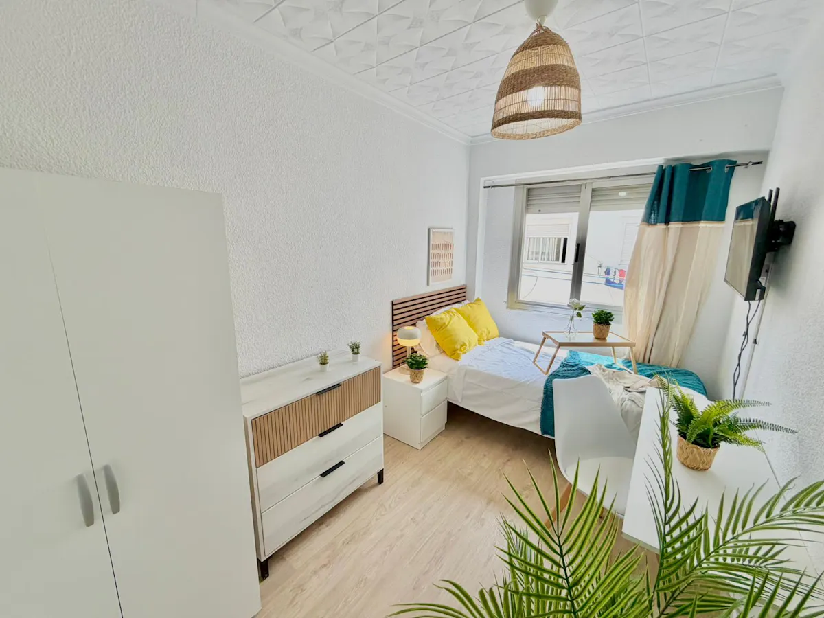Shared room in Avinguda Novelda, Alicante (1707085) ROOM