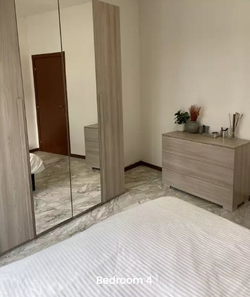Double room Sesto San Giovanni, 1 bed, 12m² — photo 7