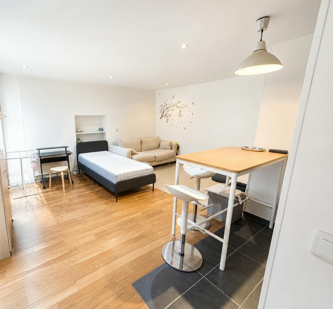 Kawalerka do wynajęcia za 980 € miesięcznie w mieście Charenton-le-Pont, Rue de Paris