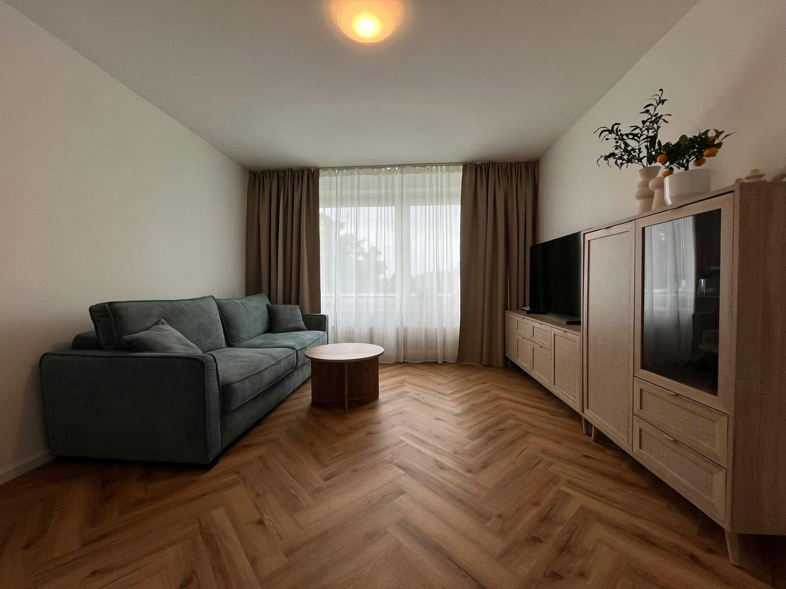 Appartement à louer pour 1 700 €/mois à Hamburg, Stresemannallee