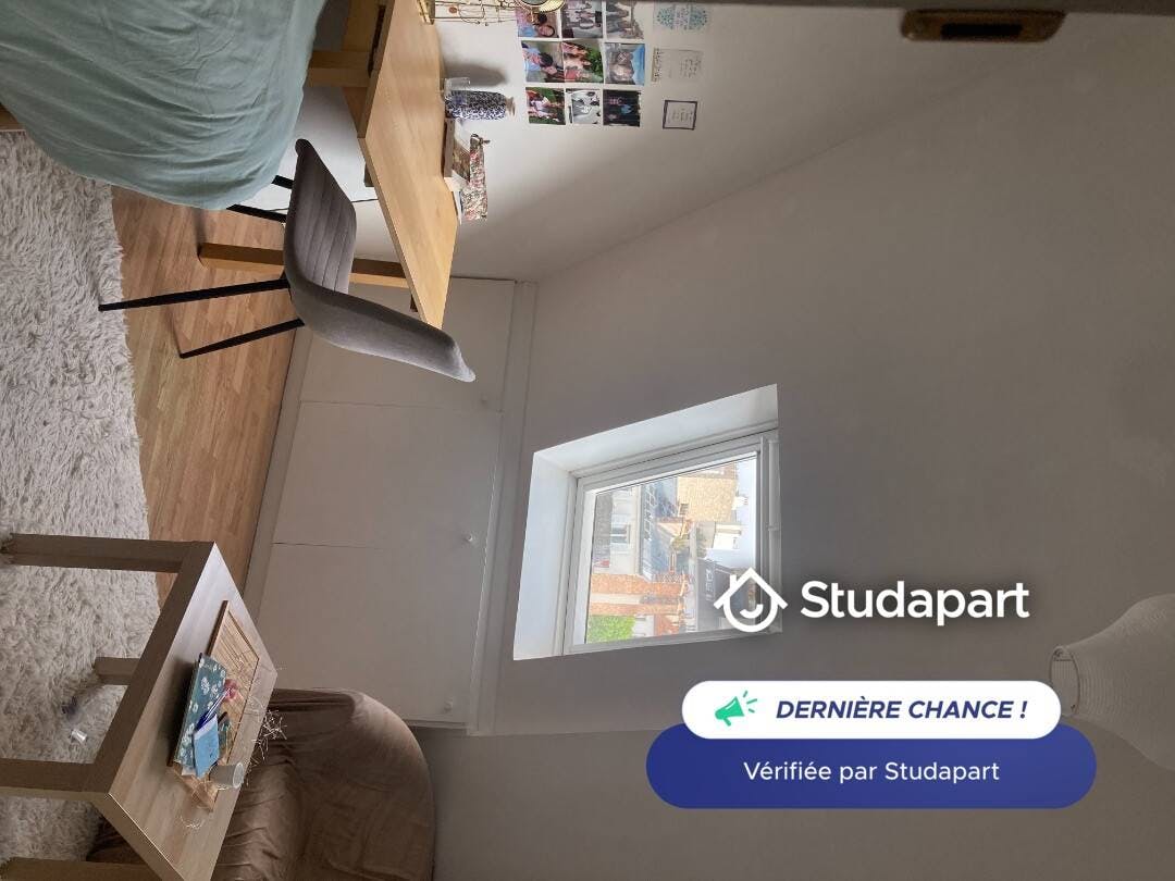 Apartment for rent for €400 per month in Paris, Rue Cortambert