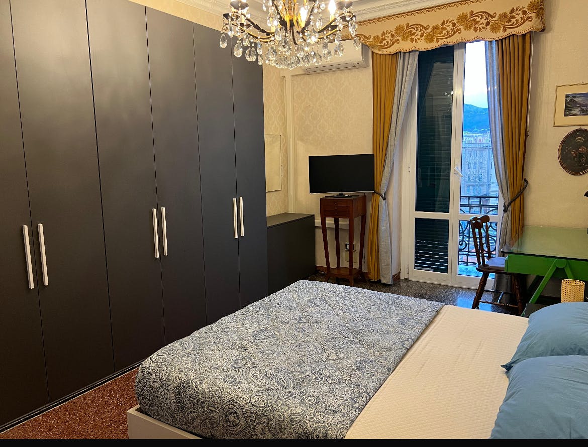Appartamento in affitto a 1600 € al mese a Genoa, Via Montevideo