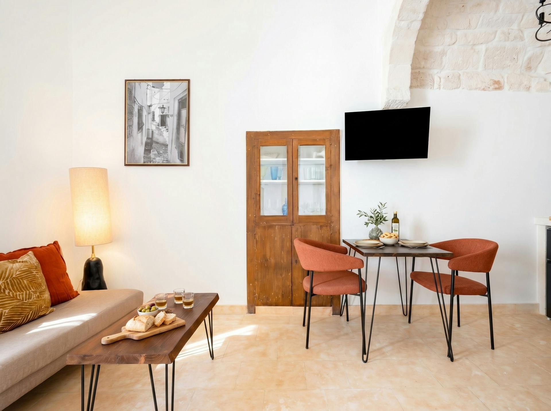 Дом сдается в аренду за 1 000 000 € в месяц в Ostuni, Via Cesare Lombroso