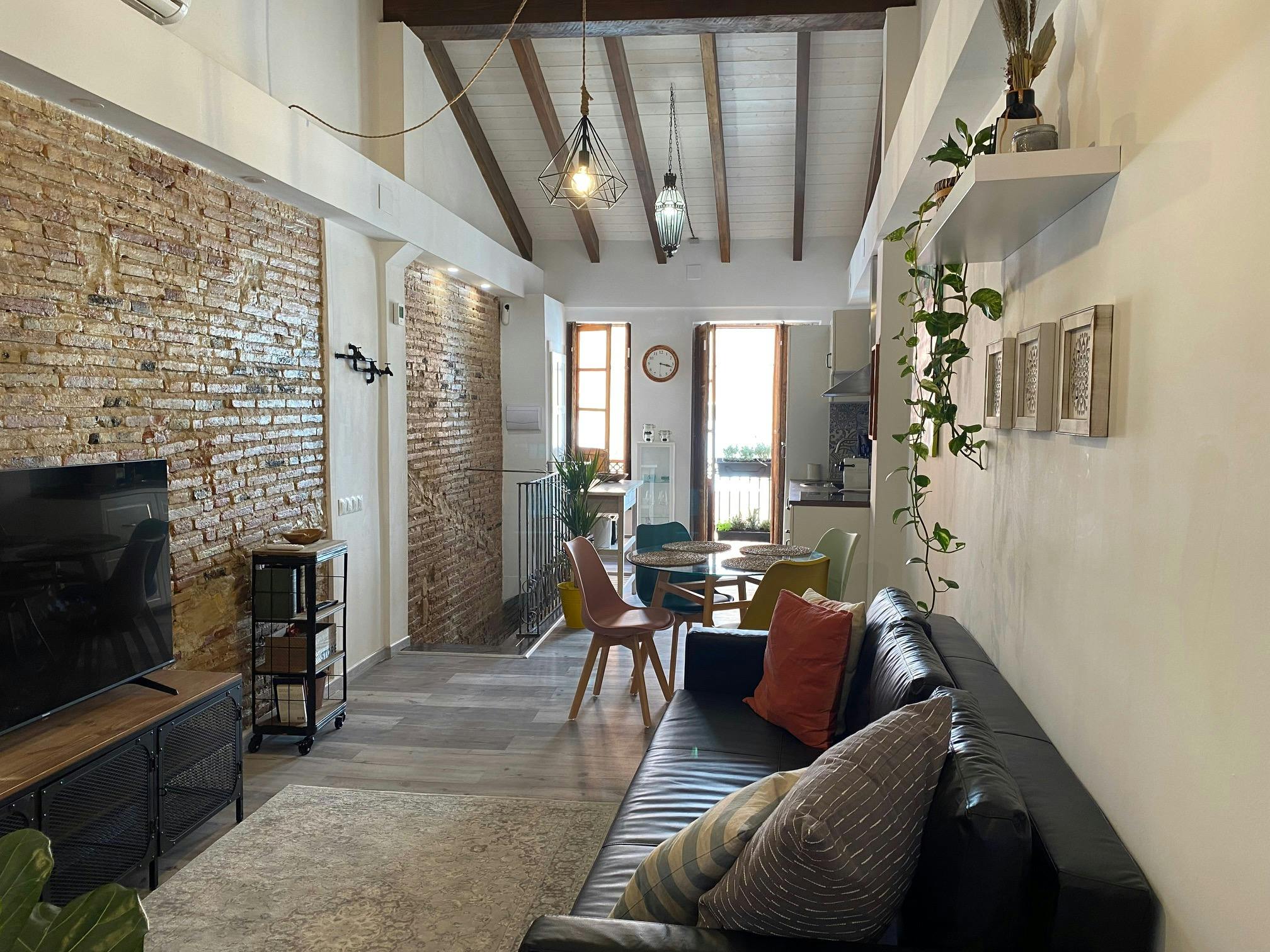 Apartamento para alugar por € 1.200 por mês em Valencia, Carrer d'Escalante