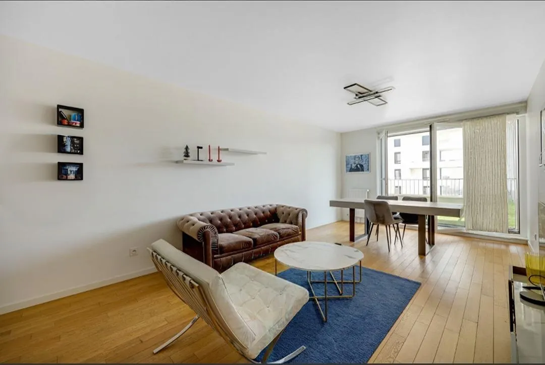 2-Bedroom Apartment in Rue du Général Roguet, Clichy (1707333) ROOM