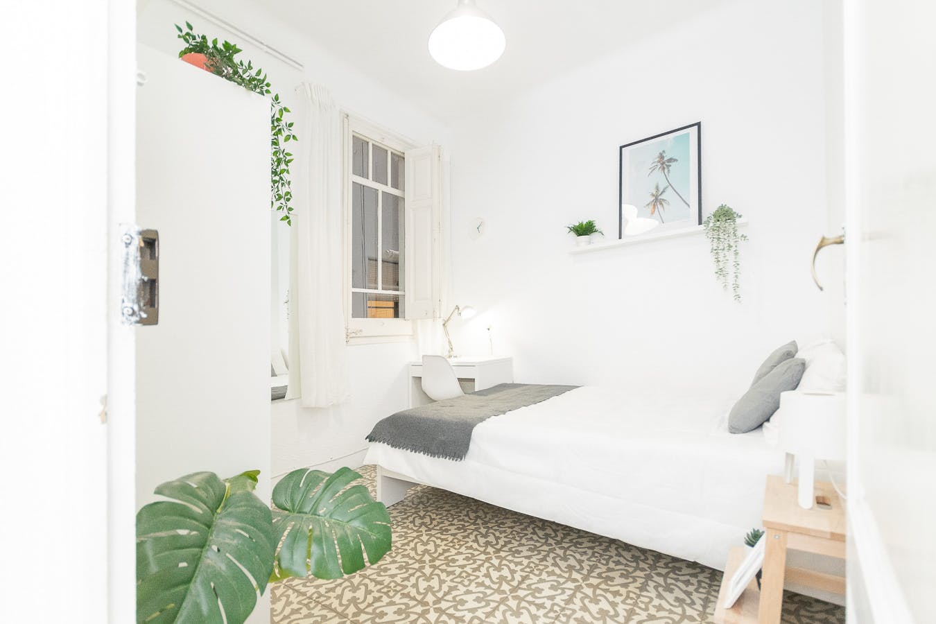 Private room for rent for €525 per month in Barcelona, Carrer de Casanova