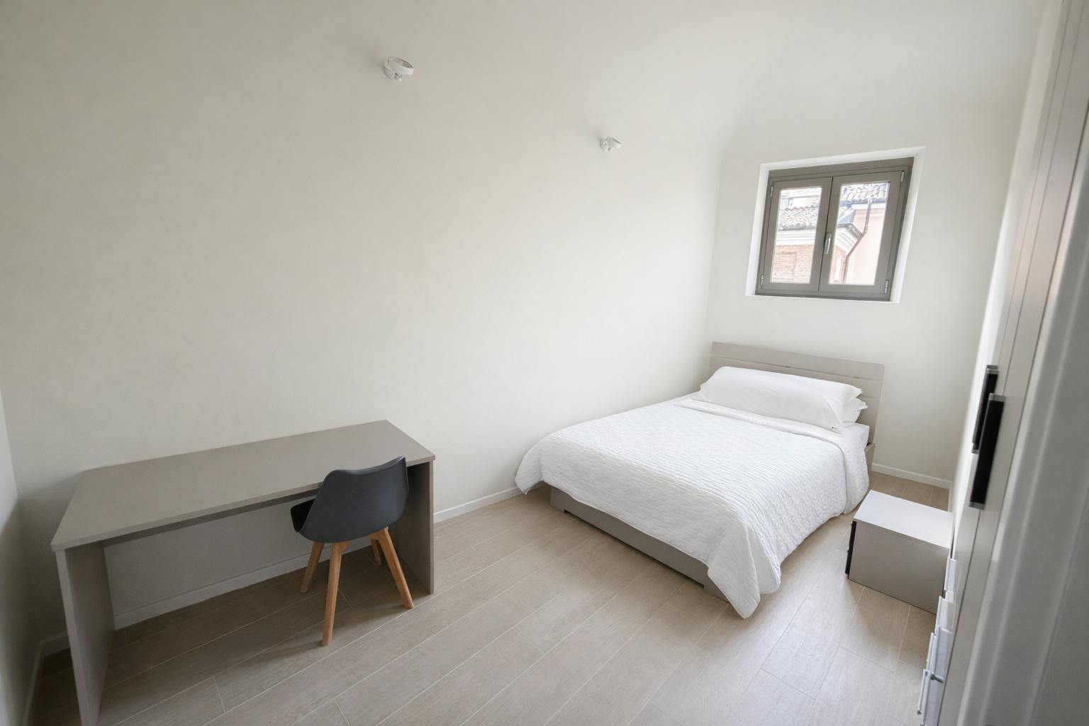 Privé kamer te huur voor € 635 per maand in Piacenza, Via Sopramuro