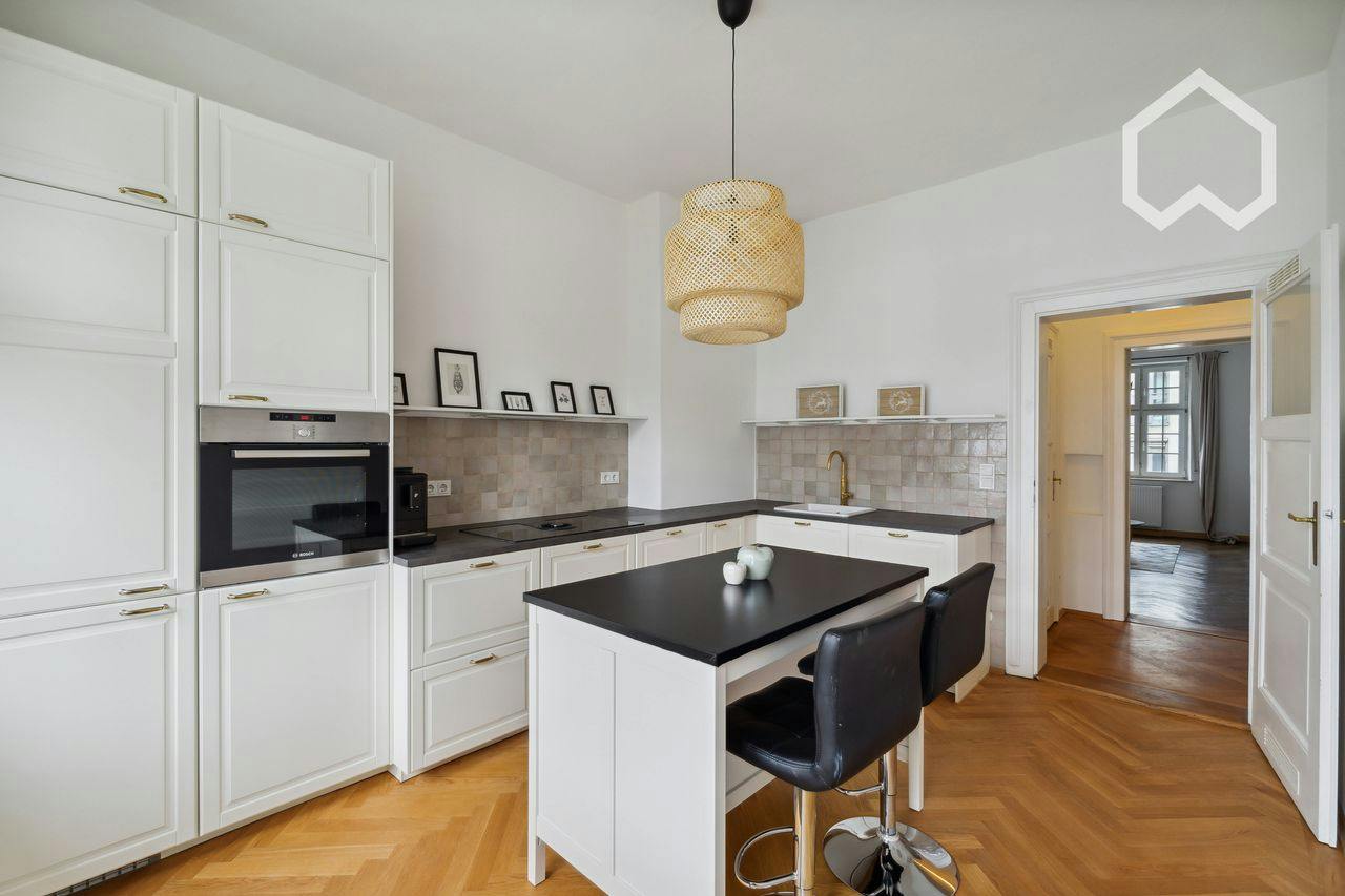 Apartment in Paris, Quartier Necker - View 5