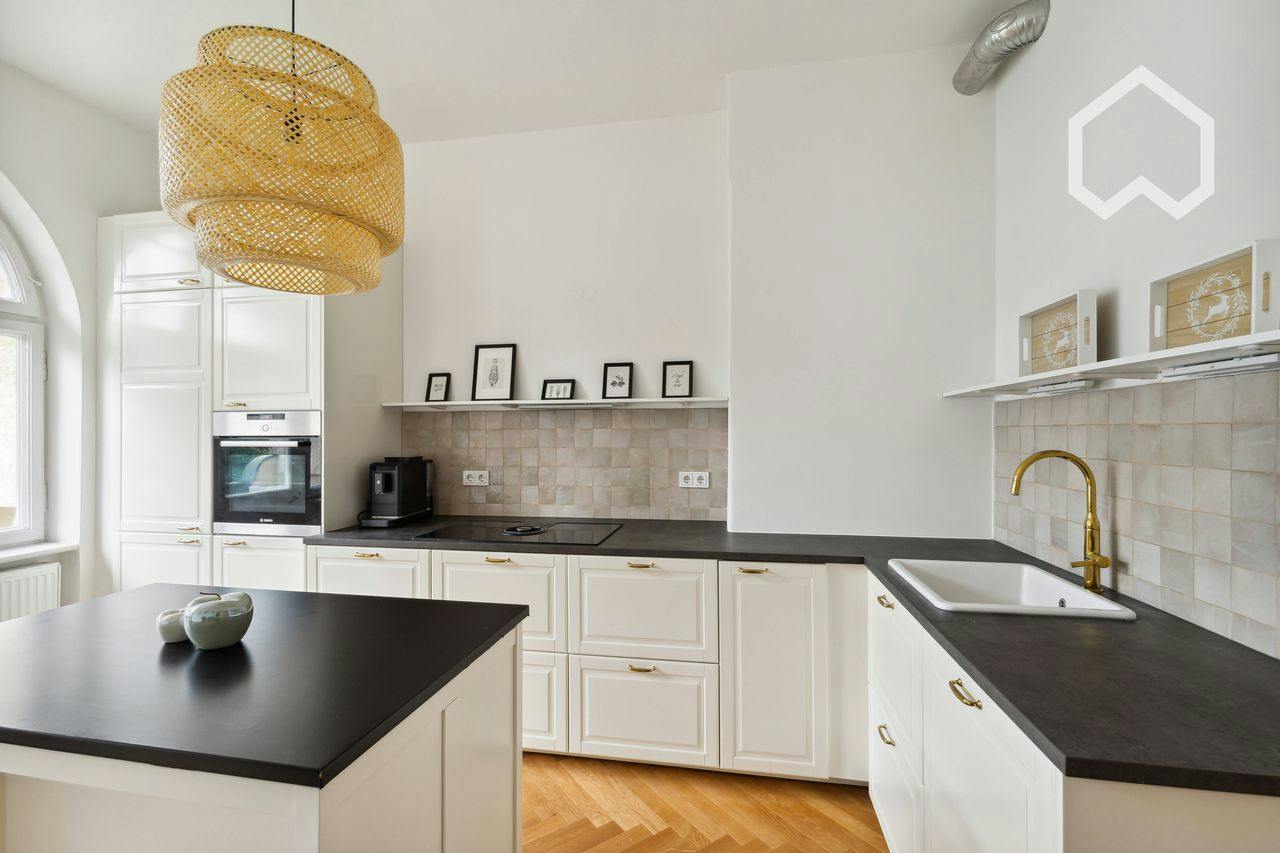 Apartment in Paris, Quartier Necker - View 3