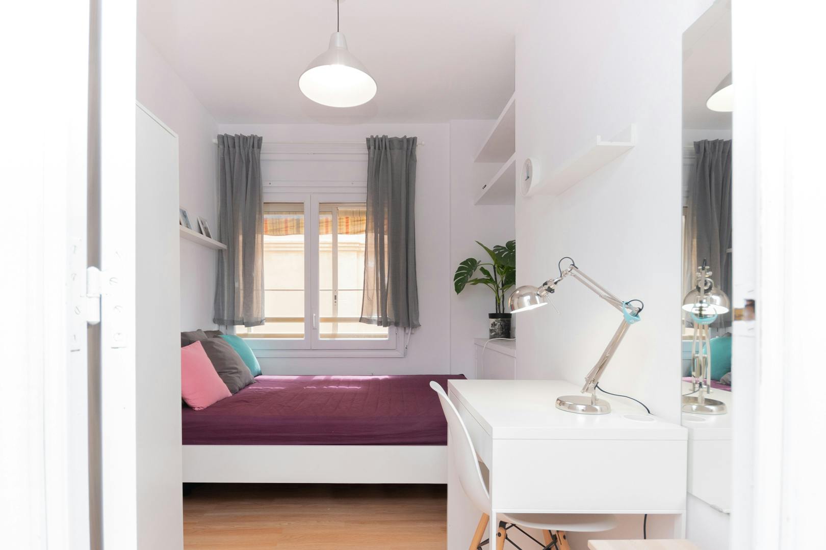 Single room Barcelona, 1 bed, 9m² — photo 1