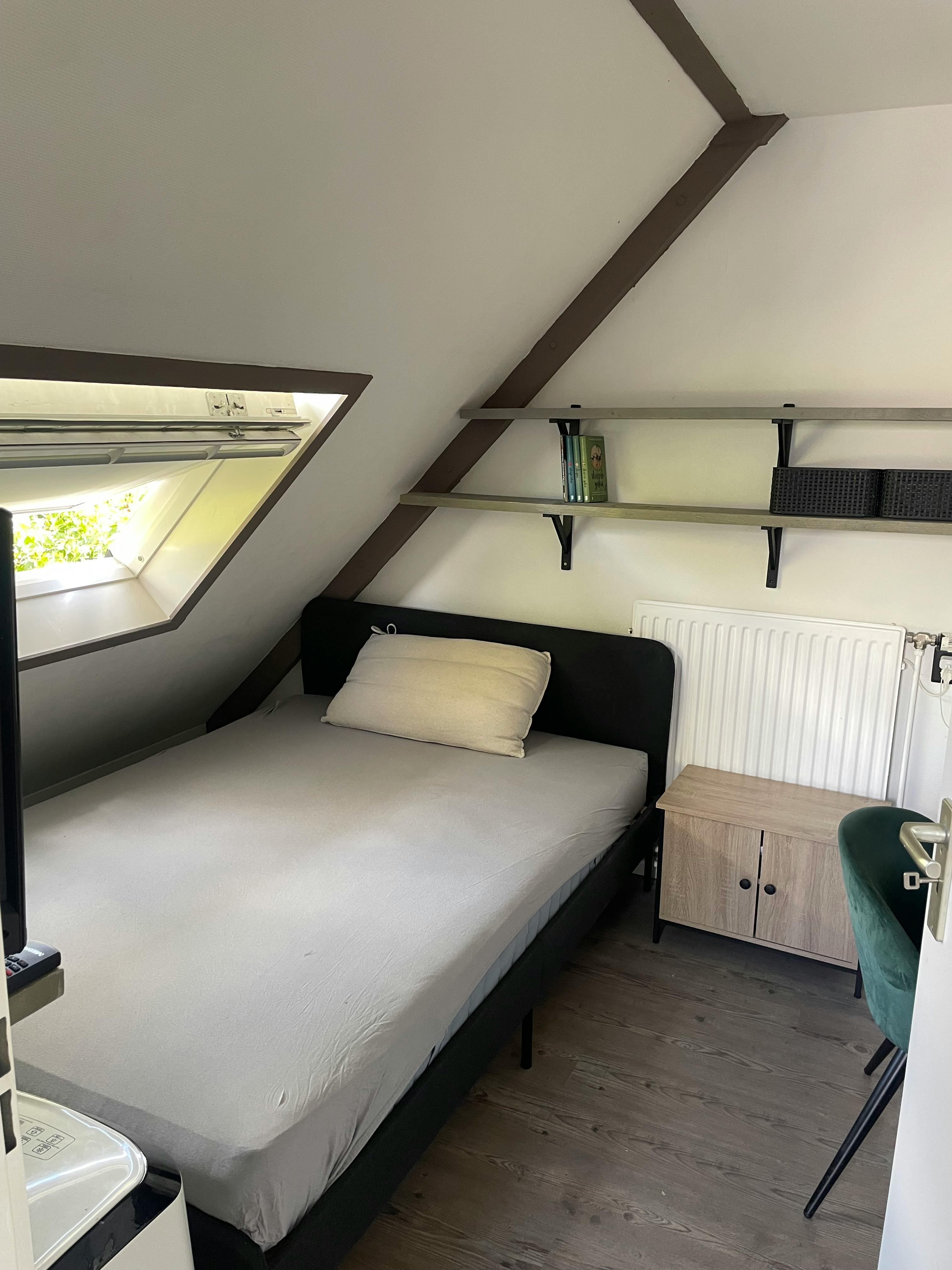 WG-Zimmer zu mieten für 799 € pro Monat in Rotterdam, Hunze