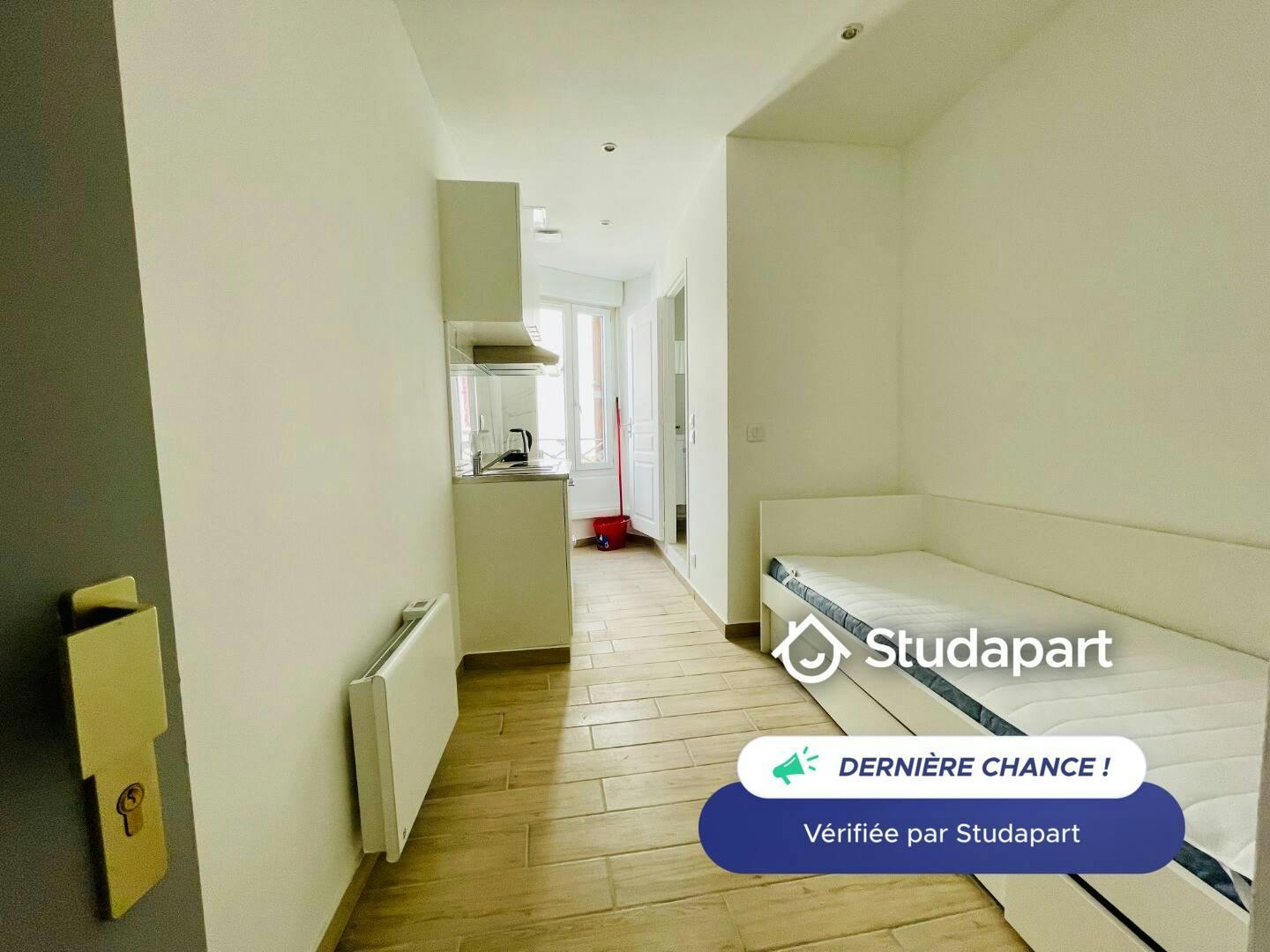 Lägenhet att hyra för 420 € i månaden i Nîmes, Rue Roussy