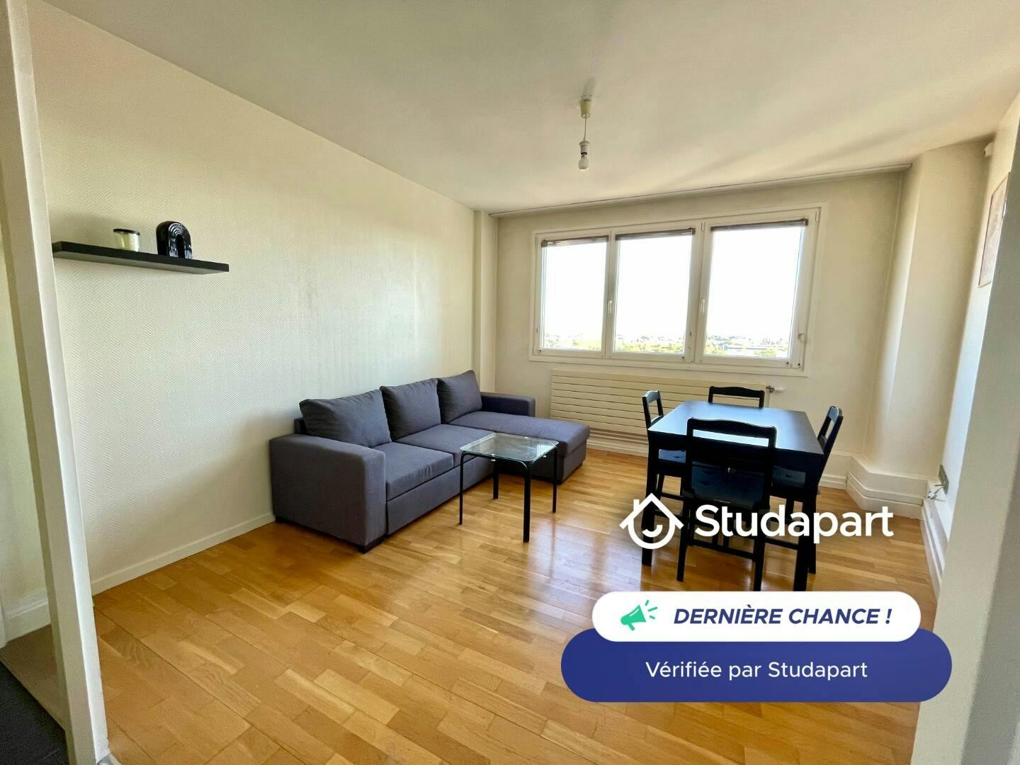 Appartement te huur voor € 460 per maand in Nancy, Avenue du Général Leclerc