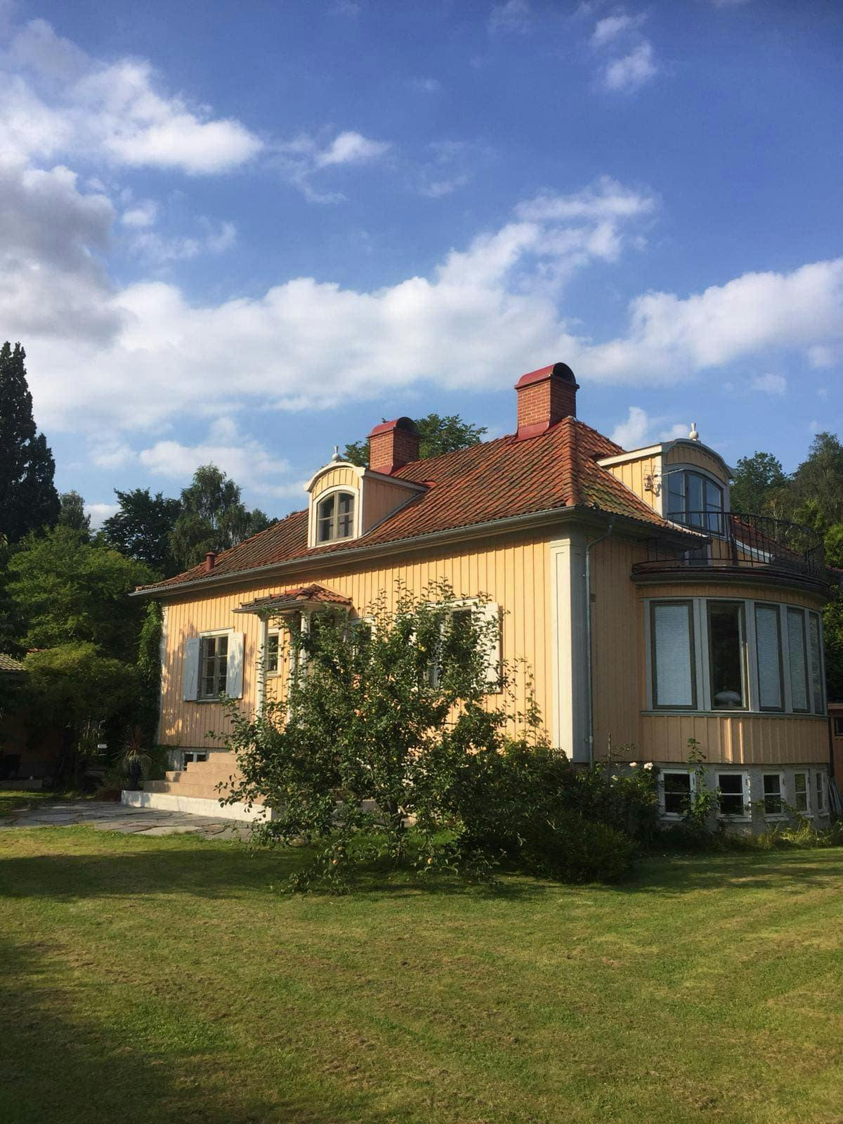 Private room for rent for SEK 6,000 per month in Mölndal, Fässbergsgatan