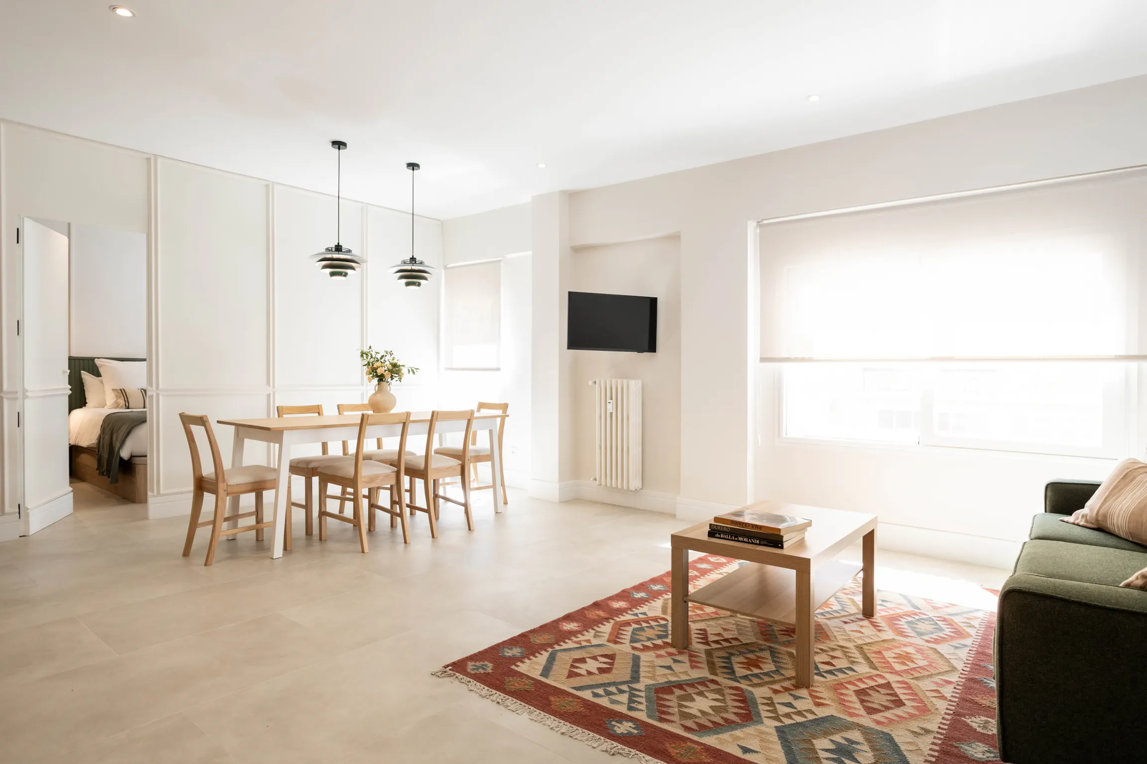 2-Bedroom Apartment in Calle de la Infanta María Teresa, Madrid (1707655) ROOM 1