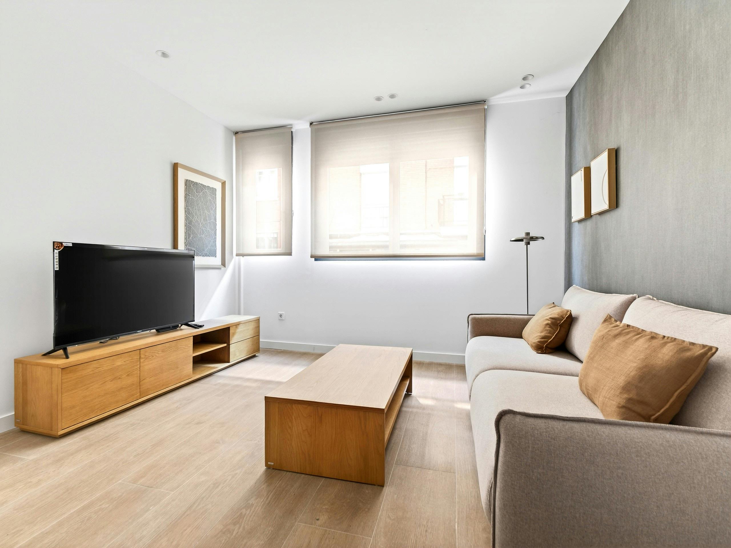 Calle de Anzuola, Madrid preview