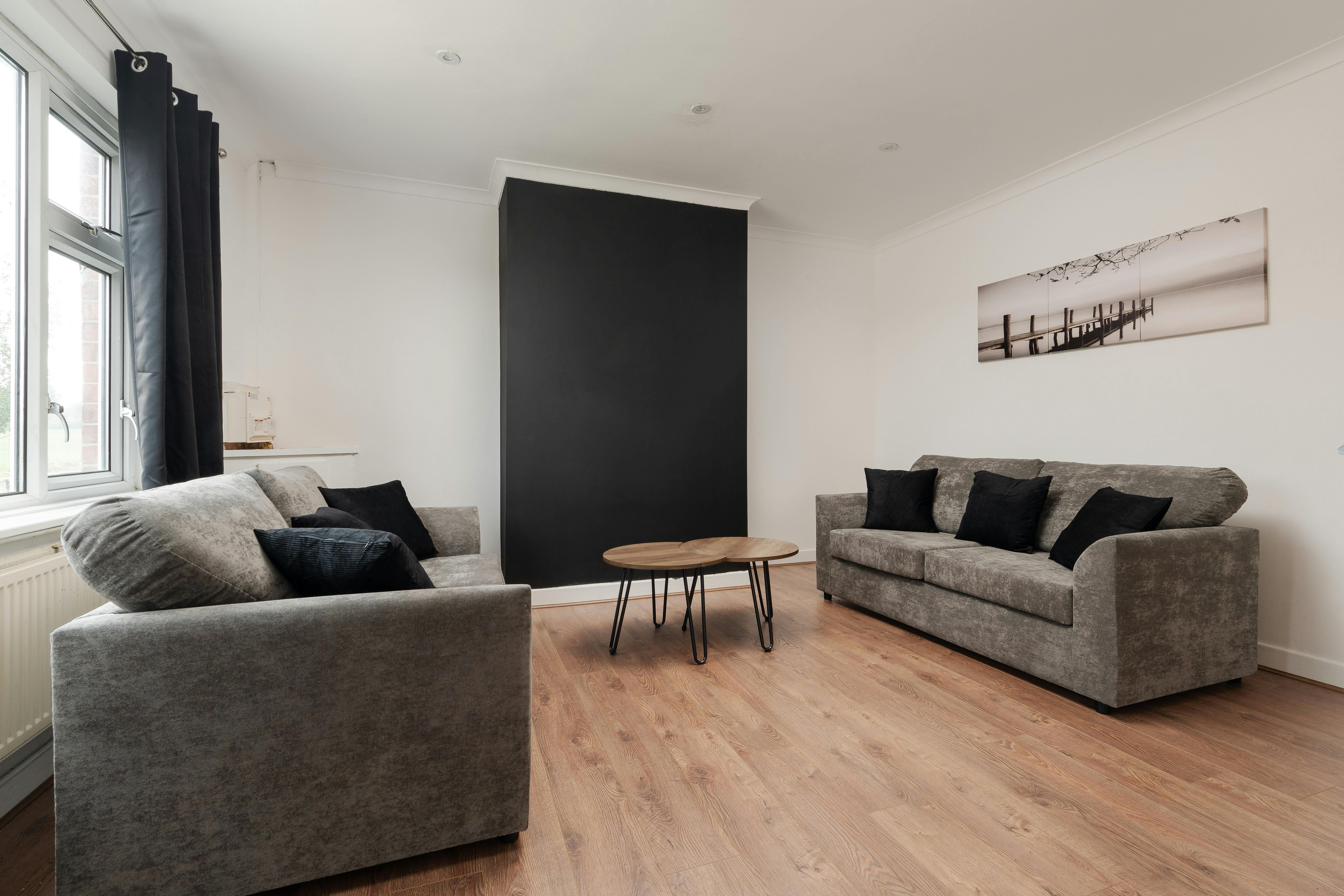 Casă de închiriat pentru 2.400 GBP pe lună în Farnworth, MacDonald Avenue