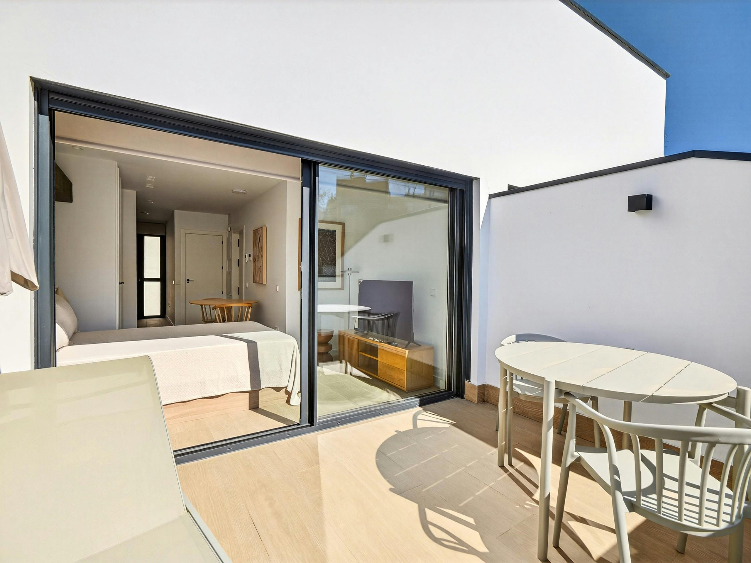 Calle de Anzuola, Madrid preview