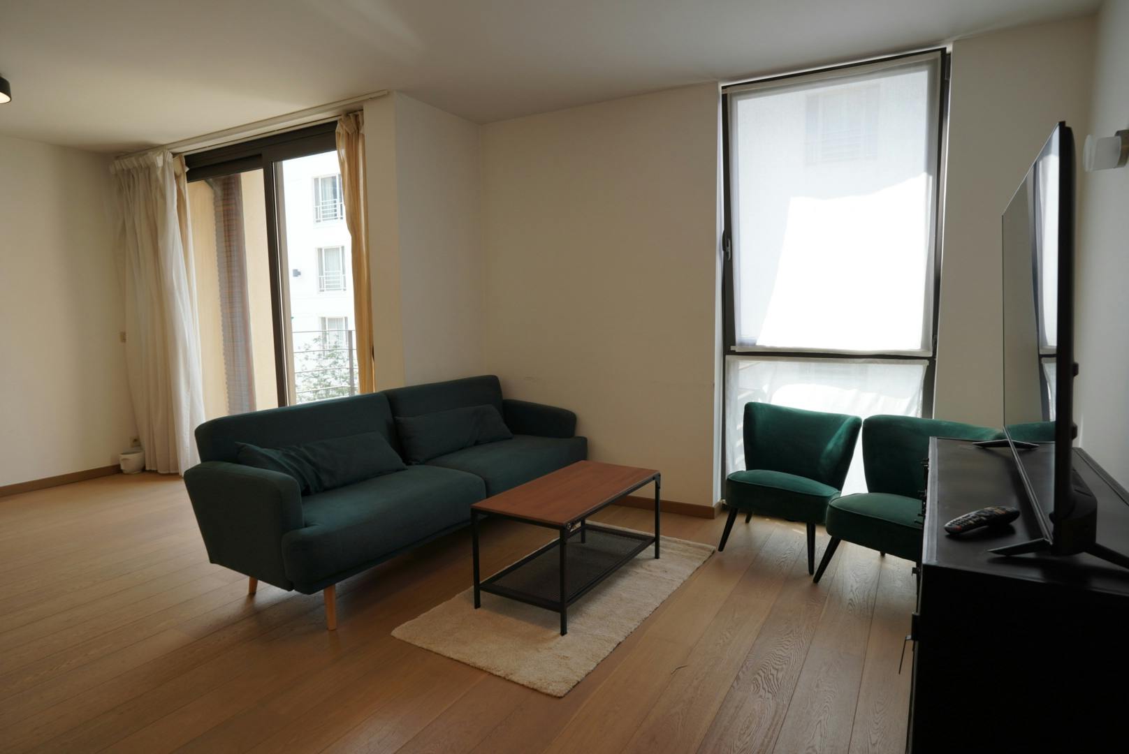 公寓 正在以 €1,250 的月租出租，其位于 Ixelles, Rue du Parnasse