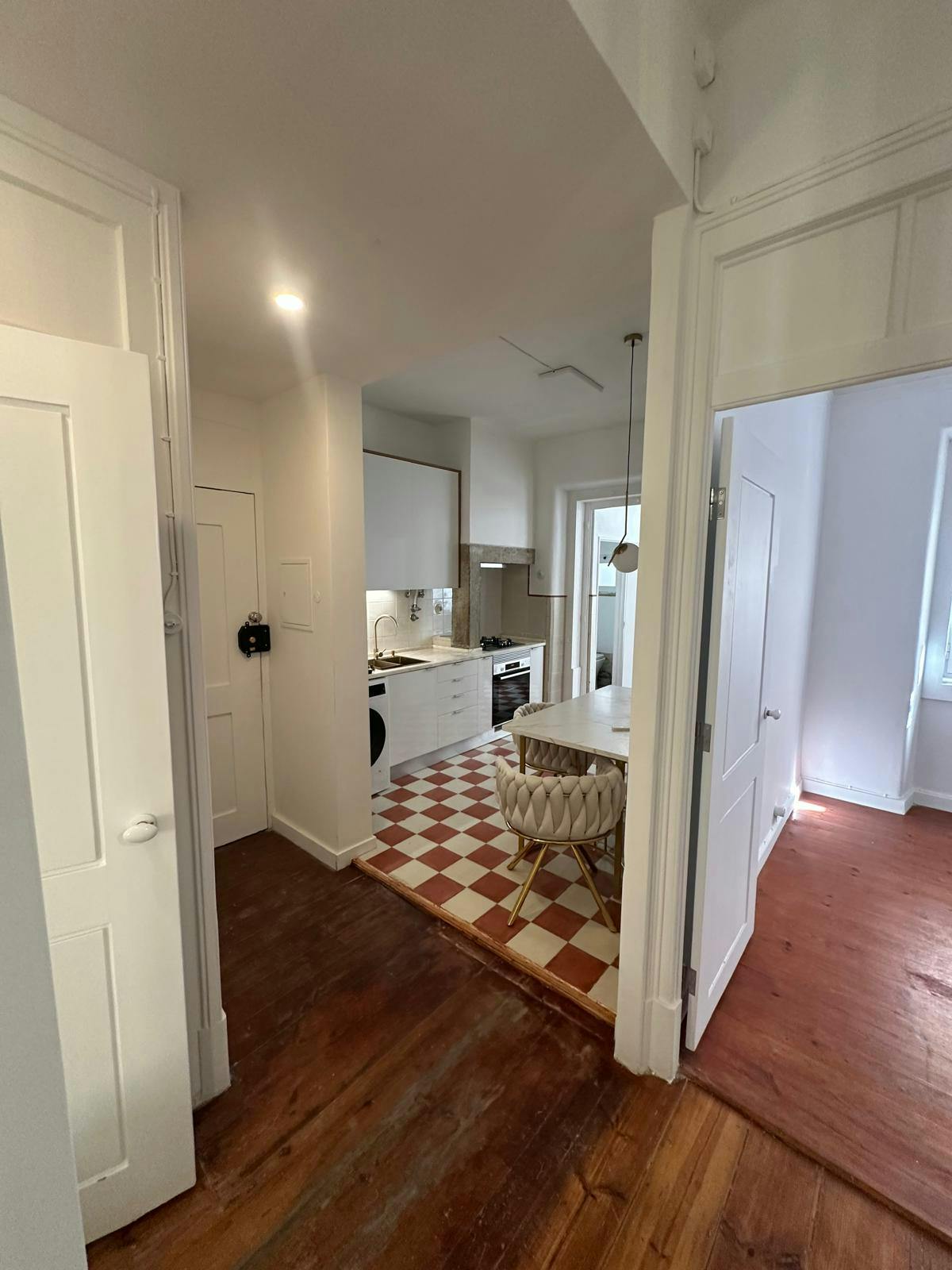 Rua Fradesso da Silveira, Lisbon preview