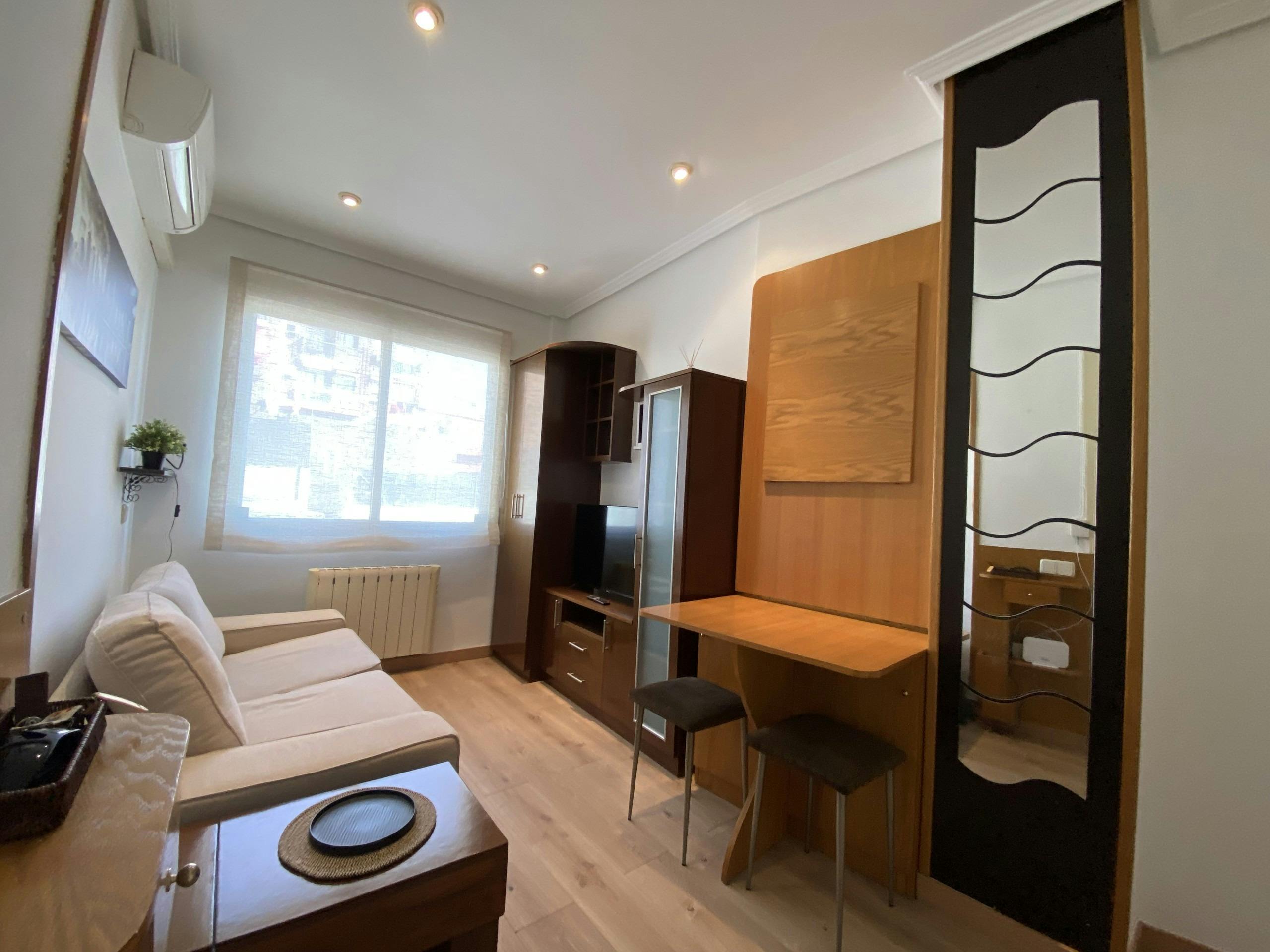 Apartment Madrid, 1 bed — photo 1