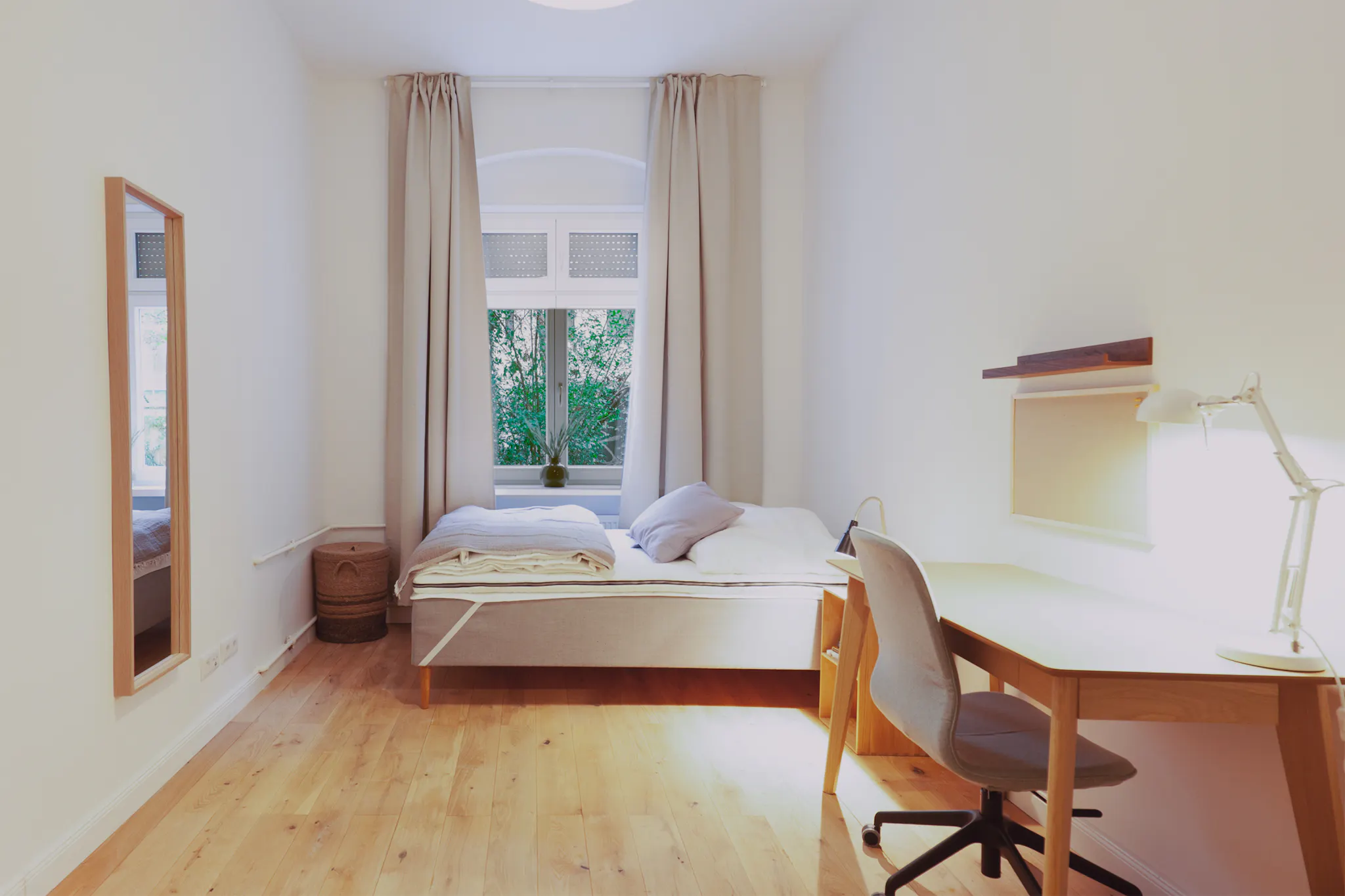 Bredowstraße, Berlin preview