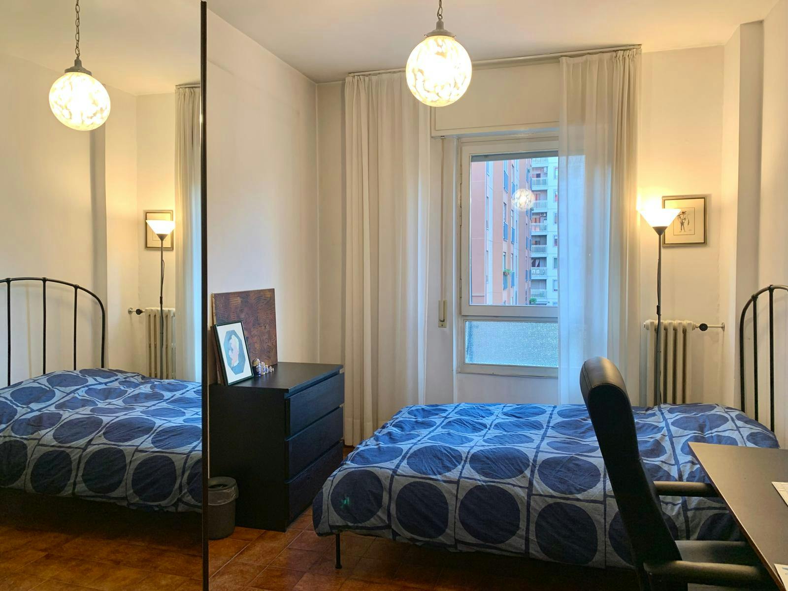 私人房间 正在以 €800 的月租出租，其位于 Milan, Via Enrico Falck
