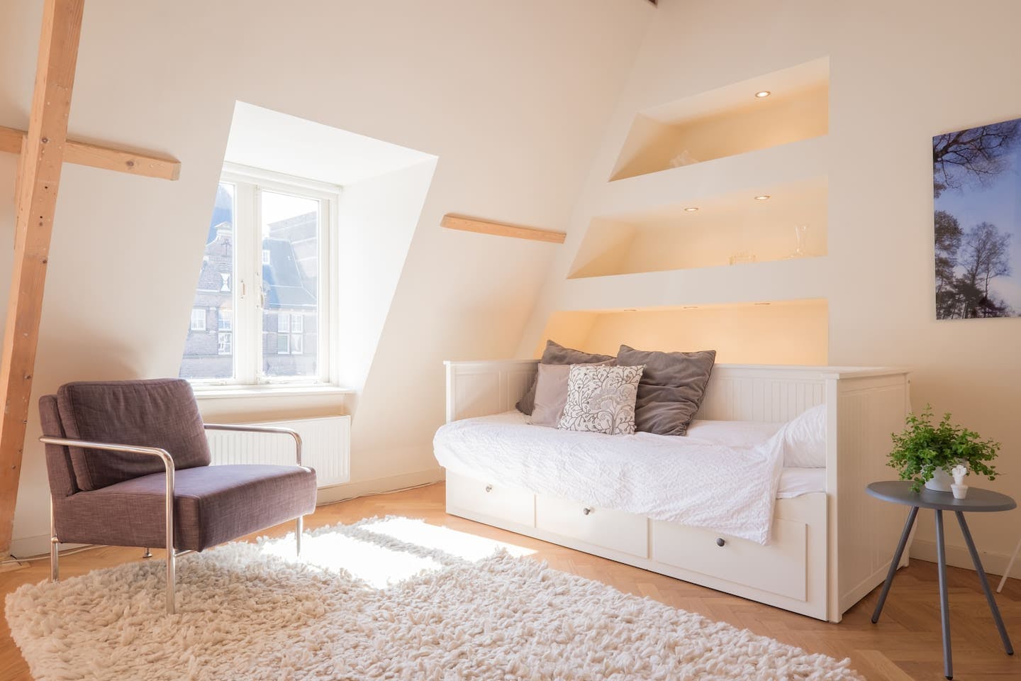 Studio te huur voor € 1.200 per maand in The Hague, 1e Sweelinckstraat