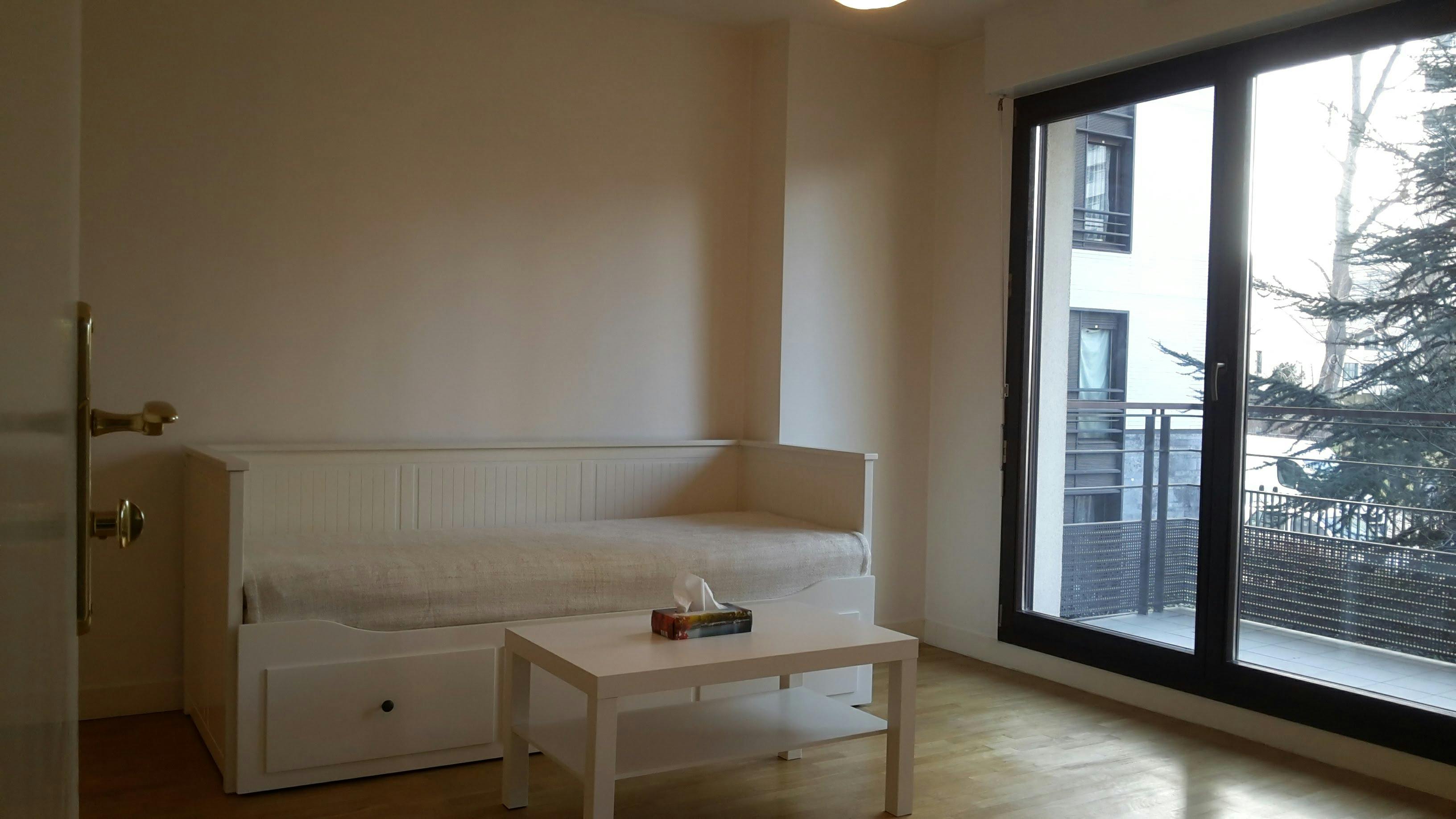Rue de Cambrai, Paris preview