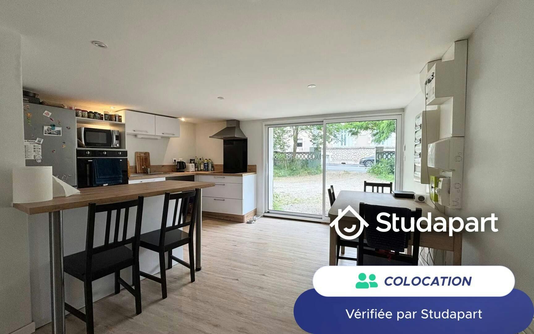 Отдельная комната сдается в аренду за 390 € в месяц в Poitiers, Route de Gençay