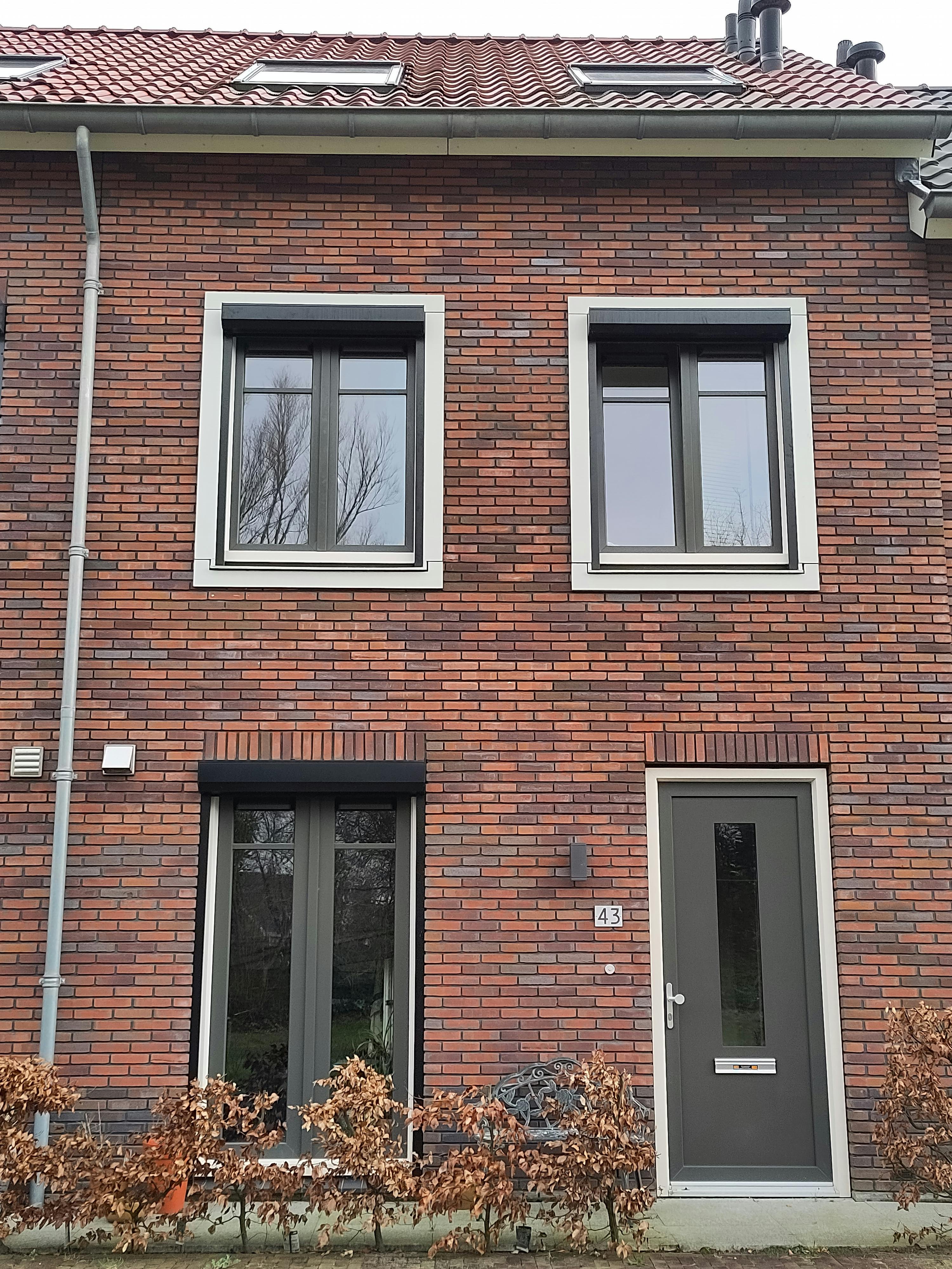 Huis te huur voor € 2.490 per maand in Hoofddorp, Koningin Maximalaan