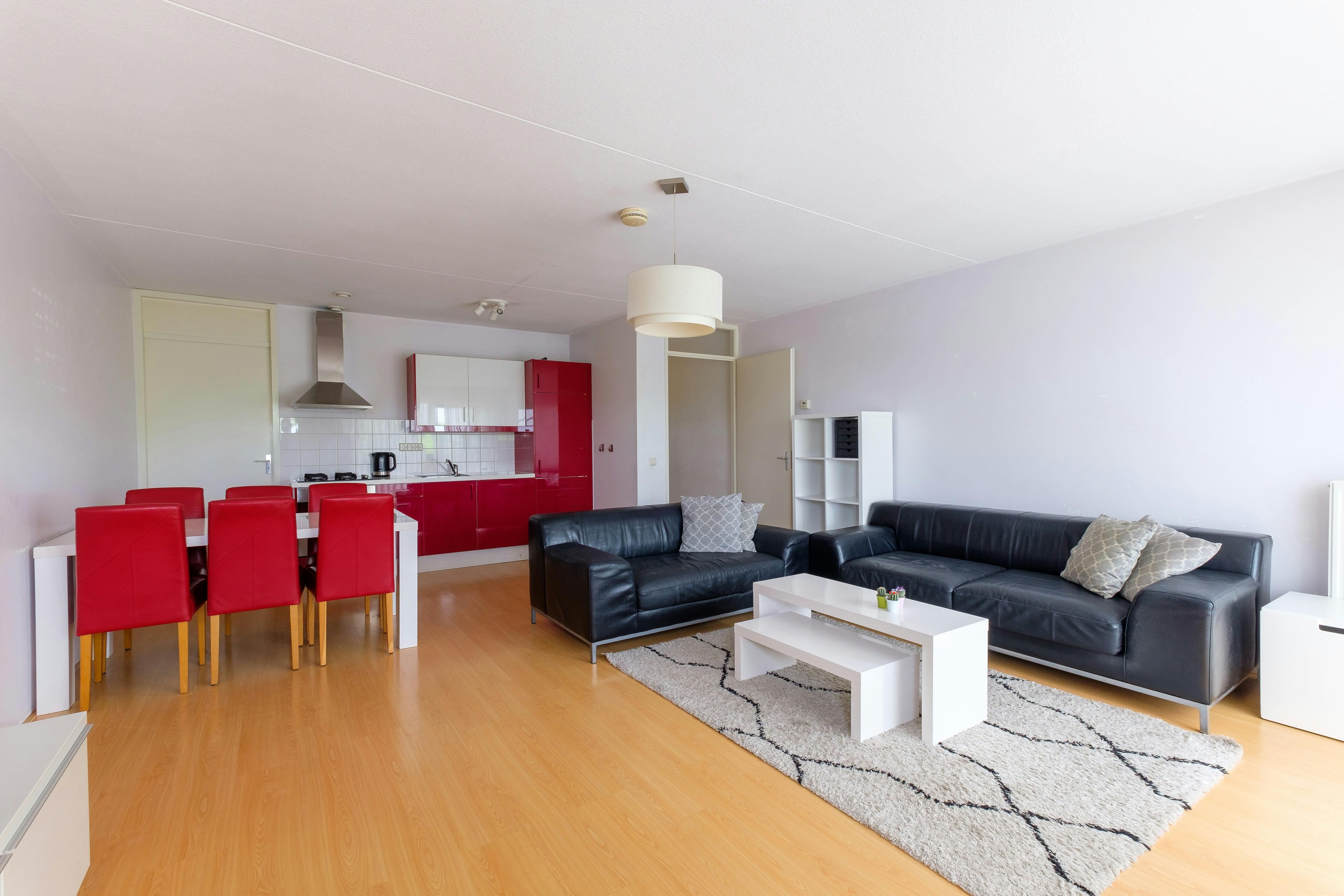 Apartment for rent for €2,800 per month in Amsterdam, Bart Poesiatstraat