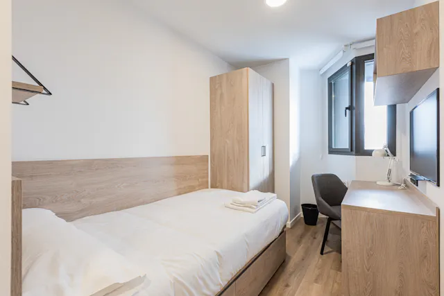 Private room in Avenida del Cardenal Herrera Oria, Santander (1708770) room image 1