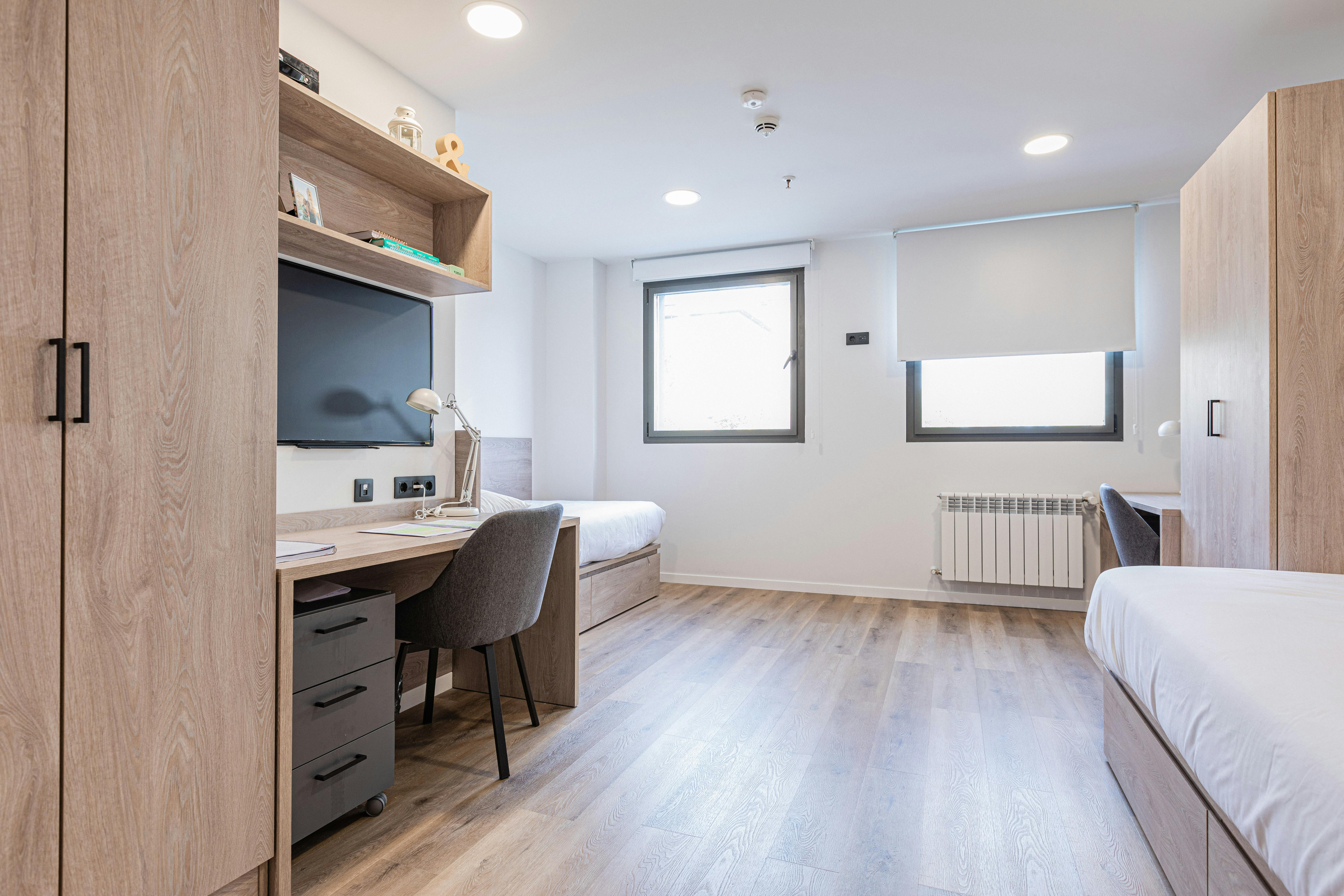 Double room Santander, 1 bed, 17m² — photo 1